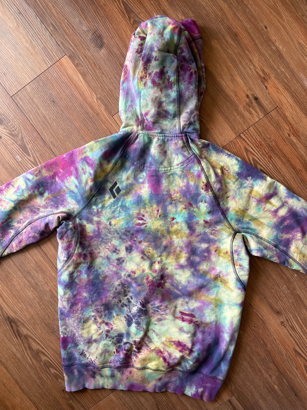 MEDIUM Men’s Black Diamond Chalked Up Handmade Tie Dye Hoodie | One-Of-a-Kind Pastel Purple and Blue Long Sleeve Sweatshirt