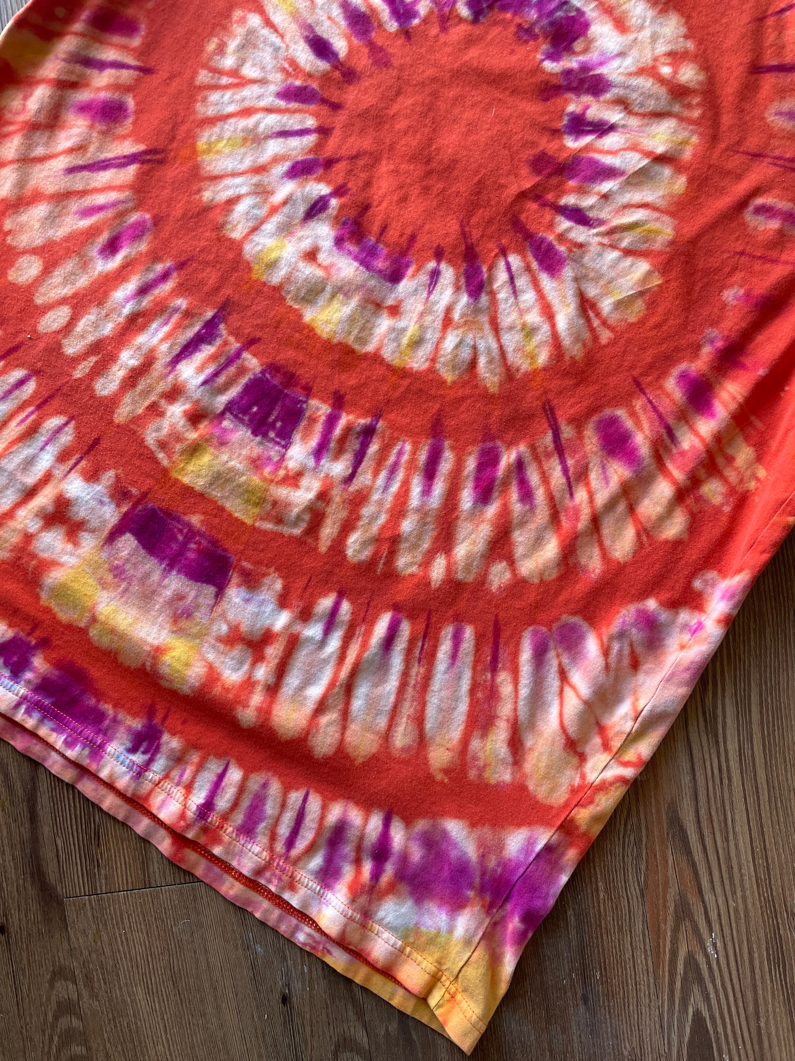 XL Men’s Mammut Handmade Tie Dye T-Shirt | One-Of-a-Kind Orange and Pink Pleated Short Sleeve
