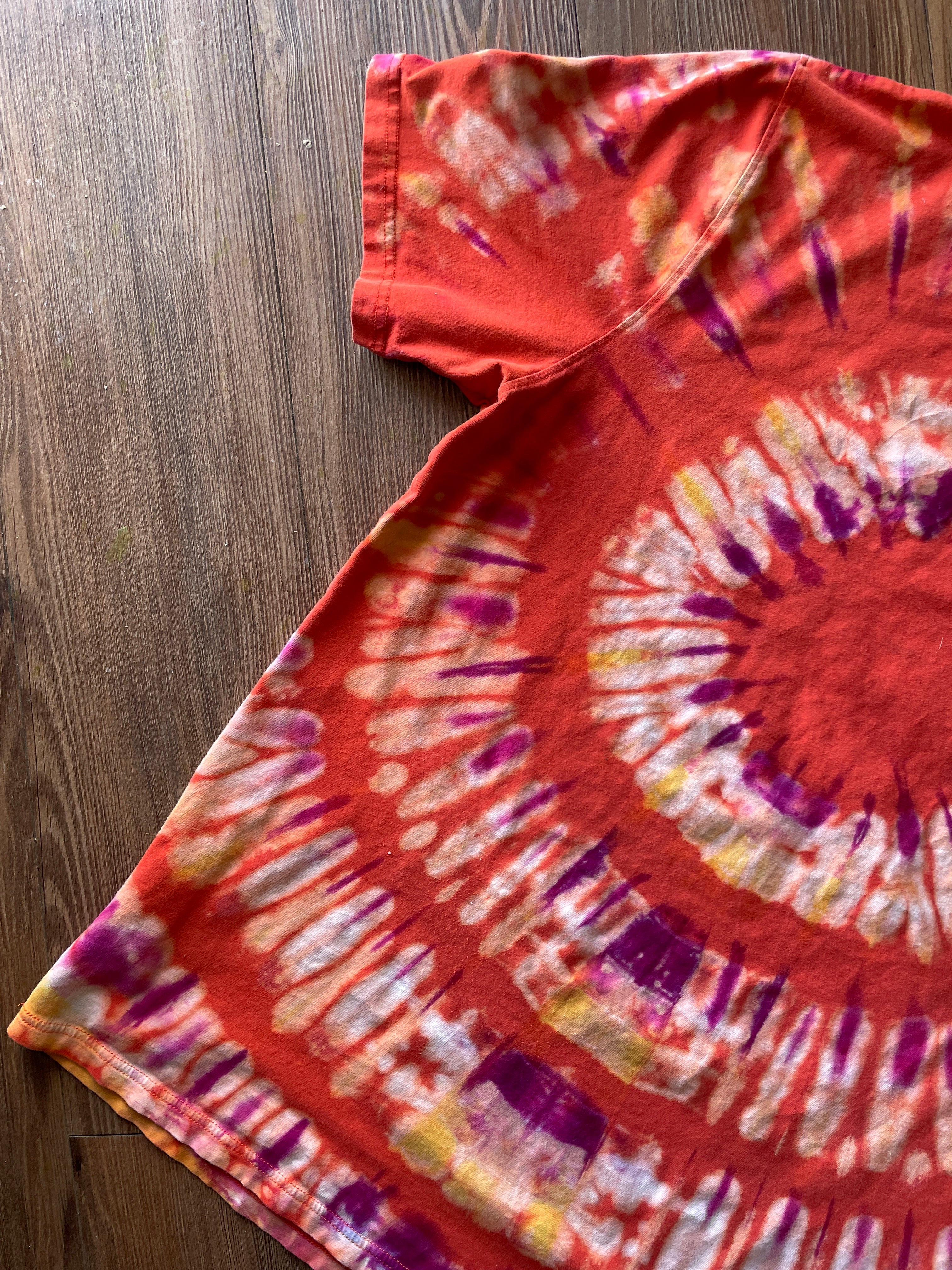 XL Men’s Mammut Handmade Tie Dye T-Shirt | One-Of-a-Kind Orange and Pink Pleated Short Sleeve