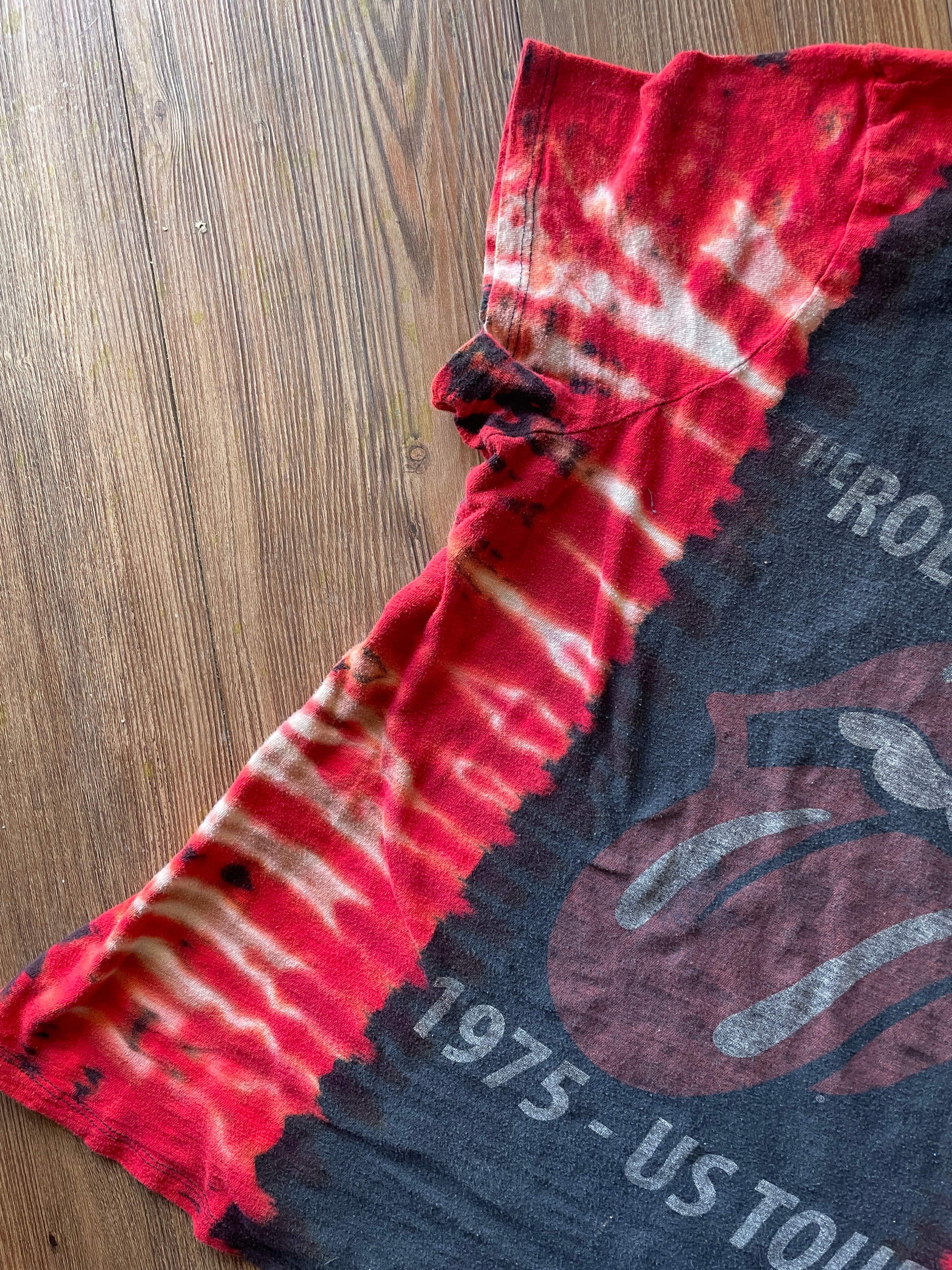 2XL Women’s Rolling Stones Hot Lips Handmade Tie Dye T-Shirt | One-Of-a-Kind Red and Black Pleated Short Sleeve