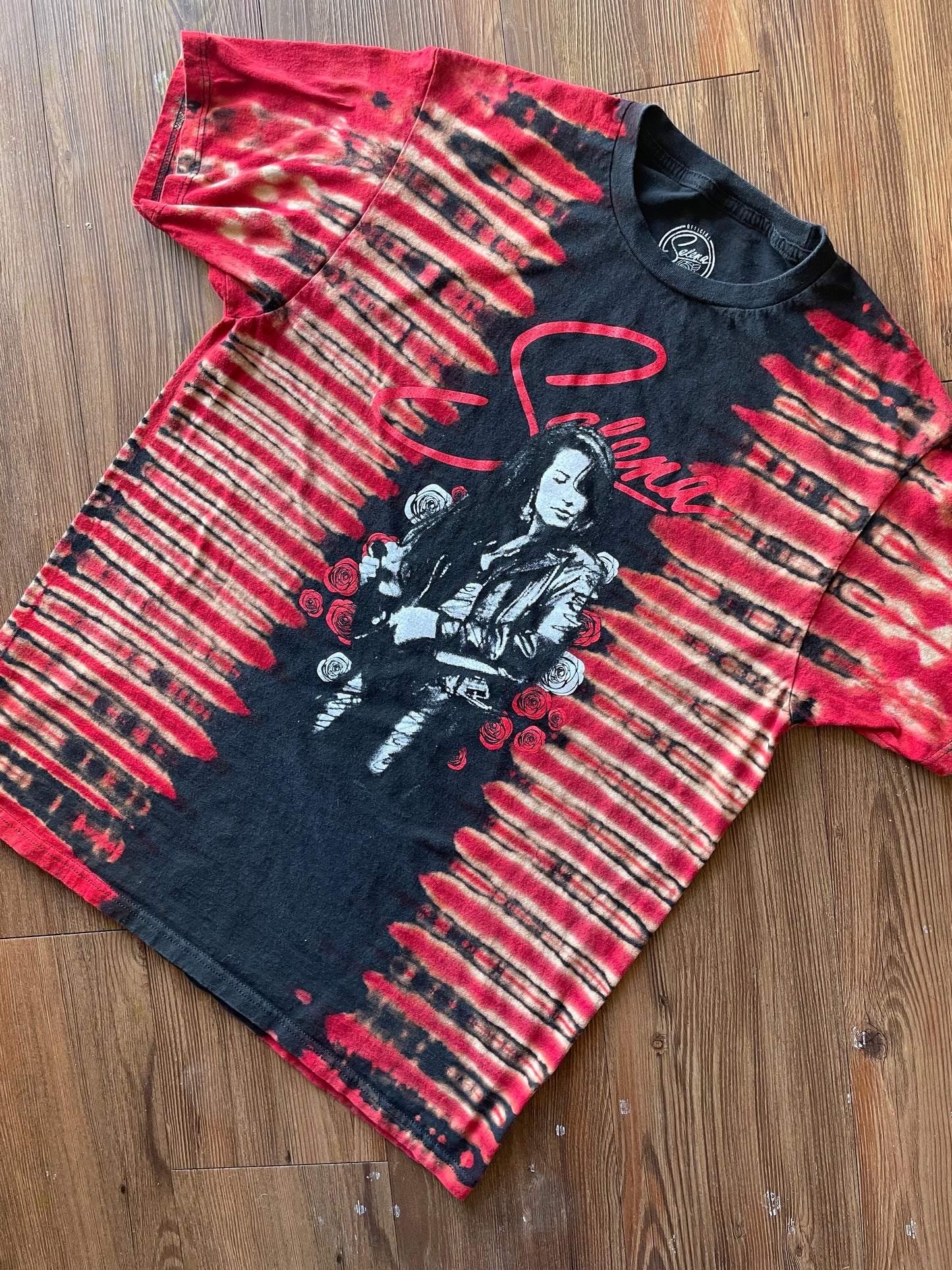 LARGE Men’s Selena Red Roses Handmade Tie Dye T-Shirt | One-Of-a-Kind Black and Red Short Sleeve