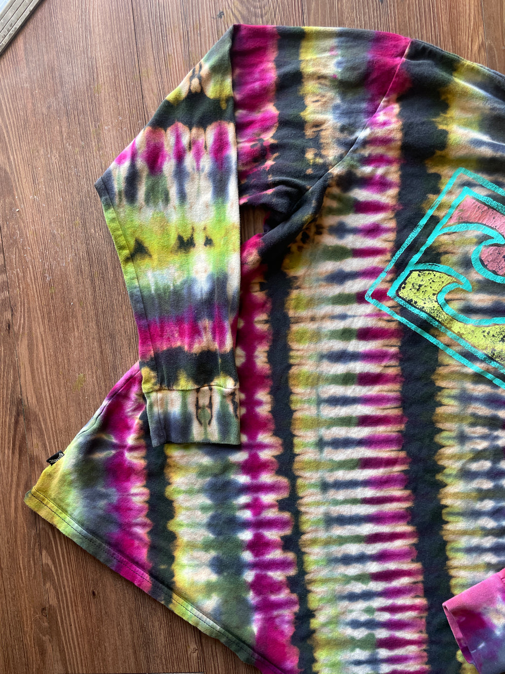 LARGE Men’s Billabong Waves Handmade Tie Dye Long Sleeve T-Shirt | One-Of-a-Kind Black, Pink, and Blue Long Sleeve