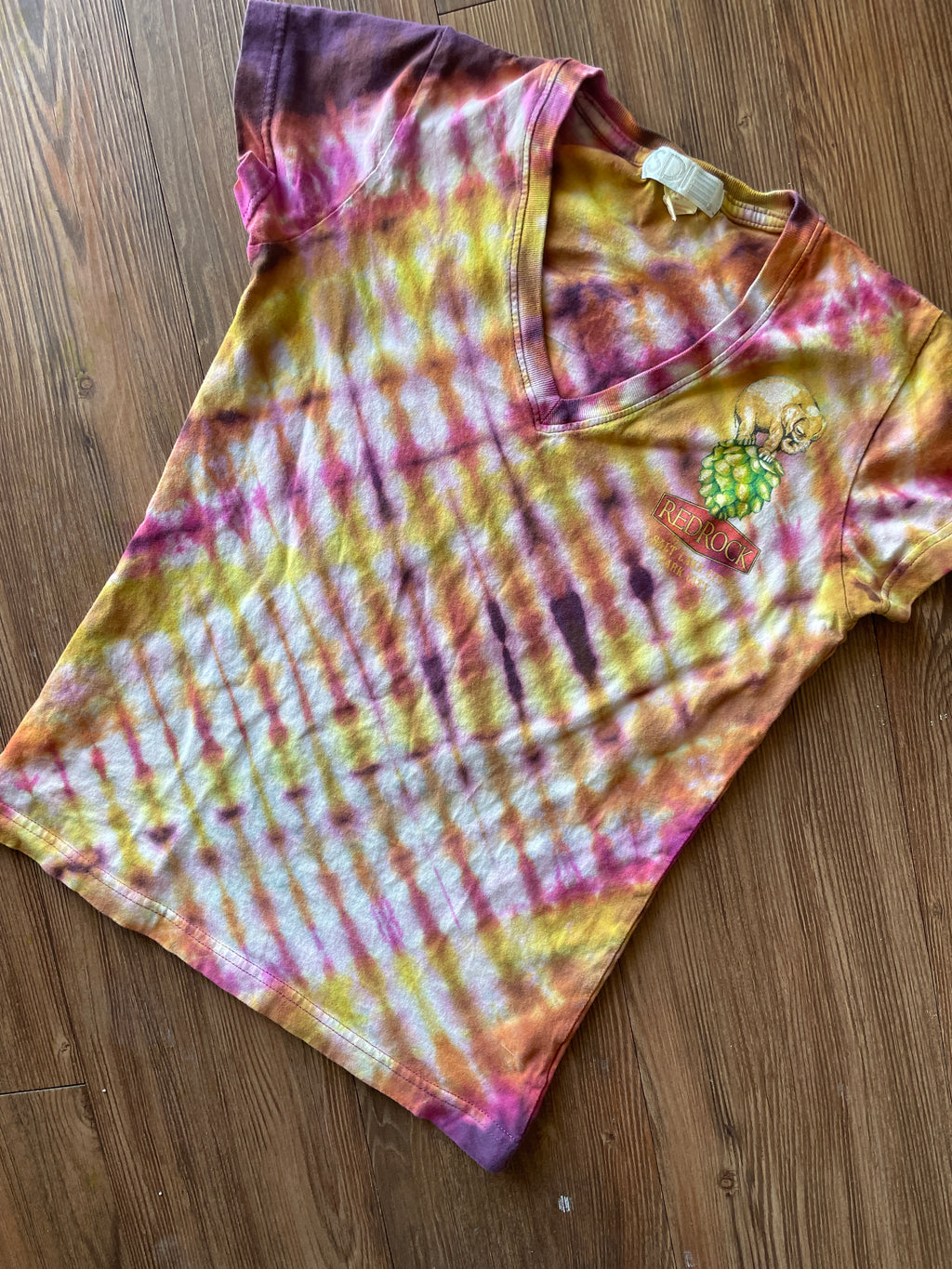 SMALL Women’s Red Rock Brewery Elephino IPA Handmade Tie Dye T-Shirt | One-Of-a-Kind Pink and Orange Pleated Short Sleeve