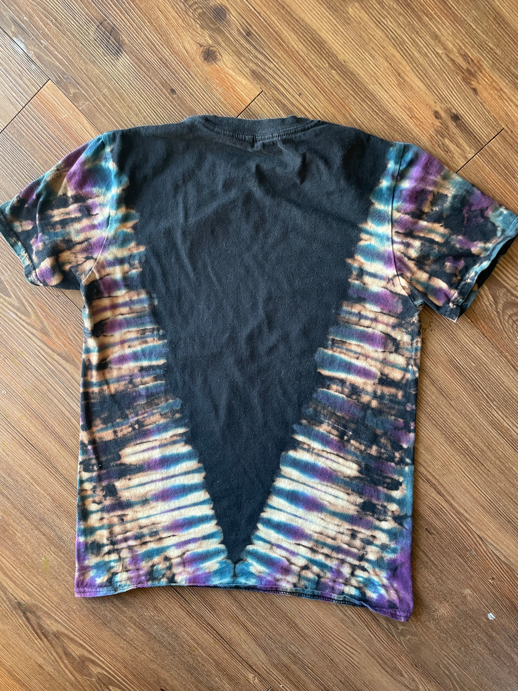 XS/S Men’s Ice Cube Handmade Reverse Tie Dye T-Shirt | One-Of-a-Kind Black, Purple, and Blue Short Sleeve