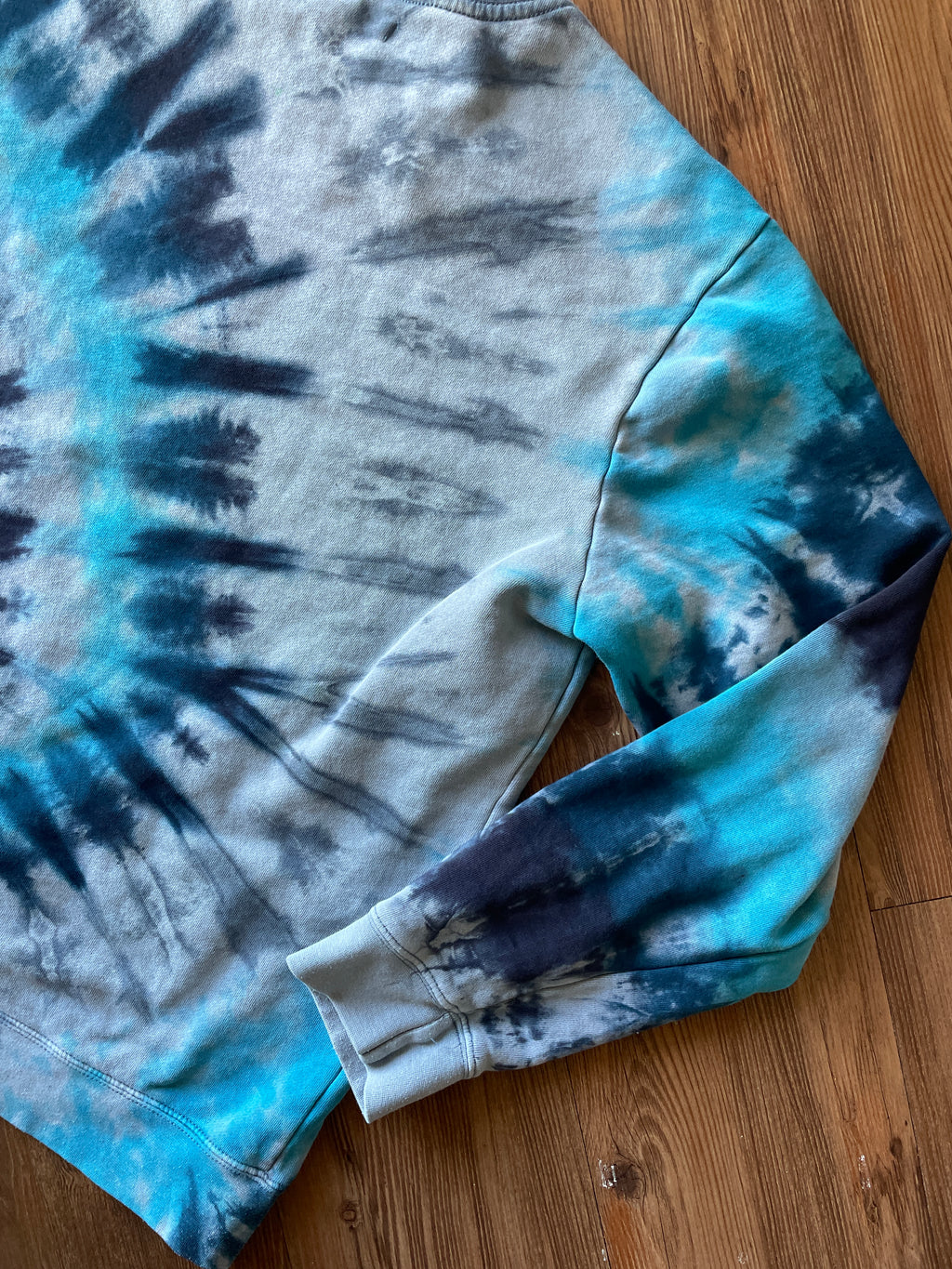 LARGE Men’s PacSun Soul Searching Handmade Tie Dye Sweatshirt | One-Of-a-Kind Blue Spiral Long Sleeve