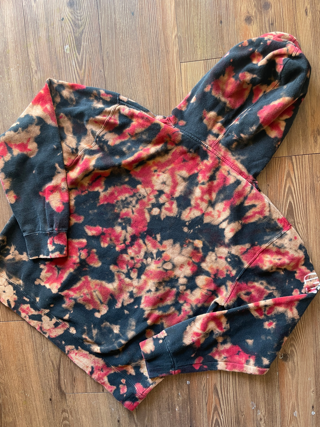 MEDIUM Men’s Avenged Sevenfold Handmade Tie Dye Hoodie | One-Of-a-Kind Red and Black Long Sleeve Sweatshirt