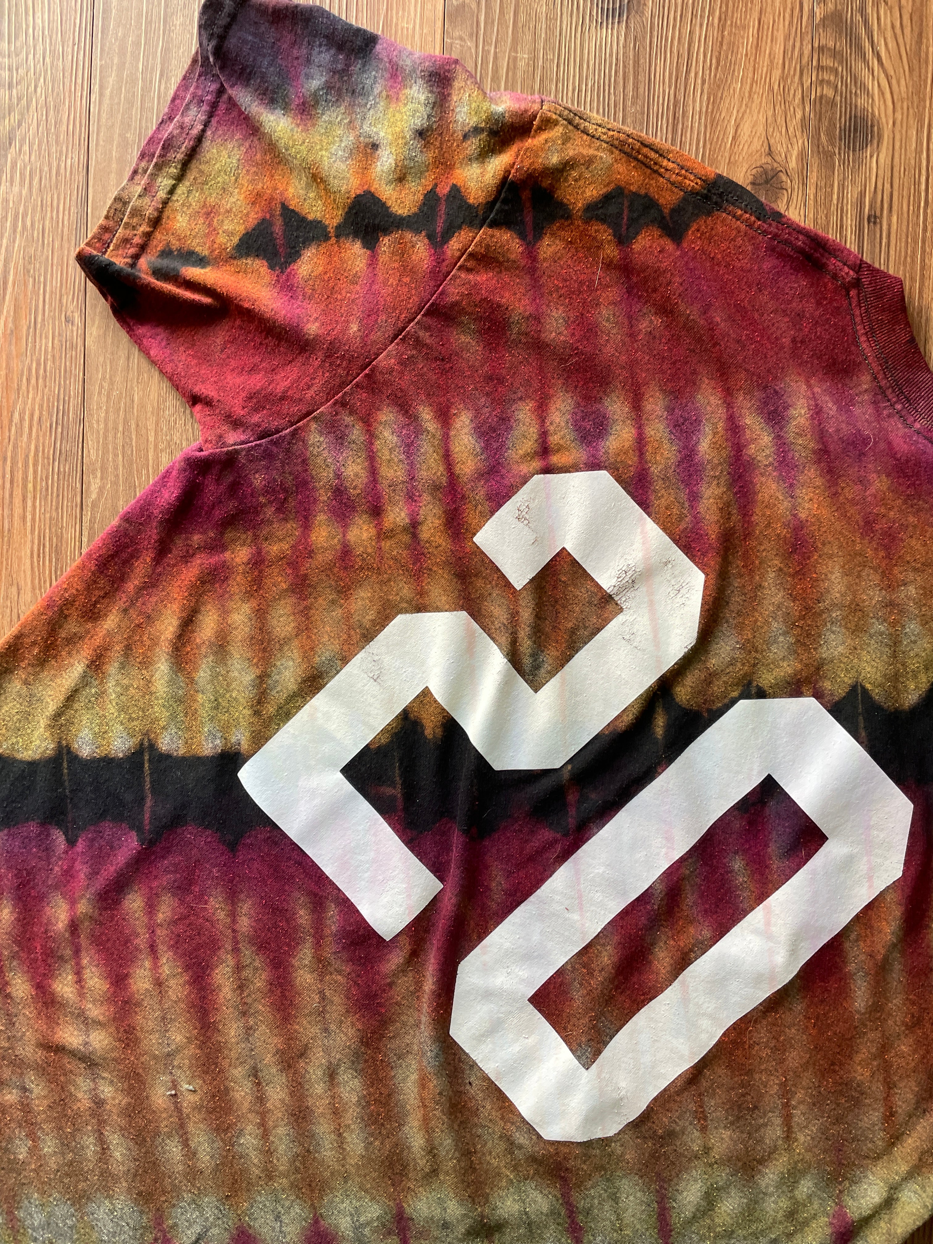 Large Men’s Utah Sucks Don't Move Here Handmade Reverse Tie Dye T-Shirt | One-Of-a-Kind Black and Red Pleated Short Sleeve