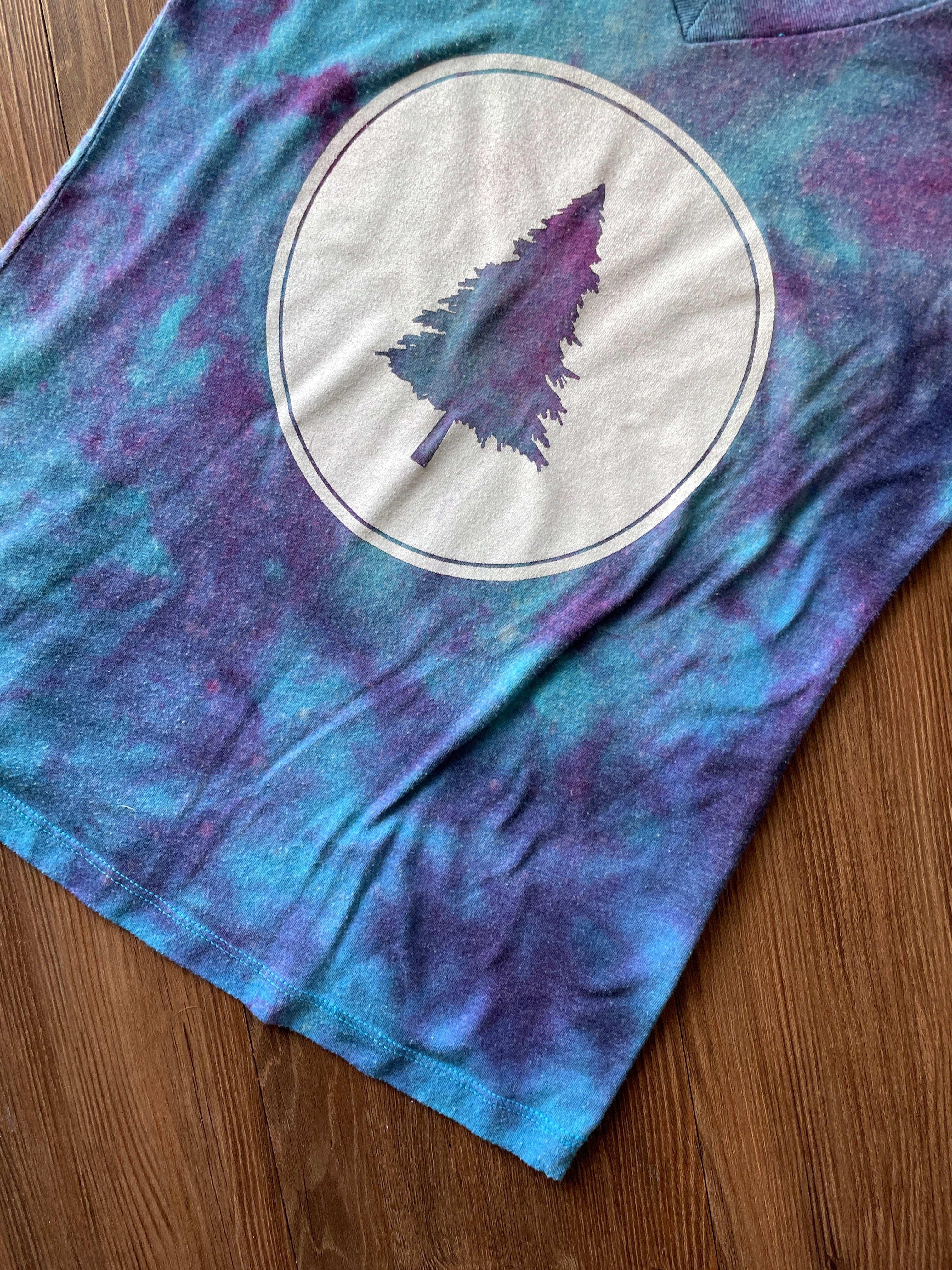 SMALL Women’s Lone Pine Brewing (Portland, Maine) Galaxy Handmade Tie Dye V-Neck T-Shirt | One-Of-a-Kind Pastel Blue and Purple Short Sleeve