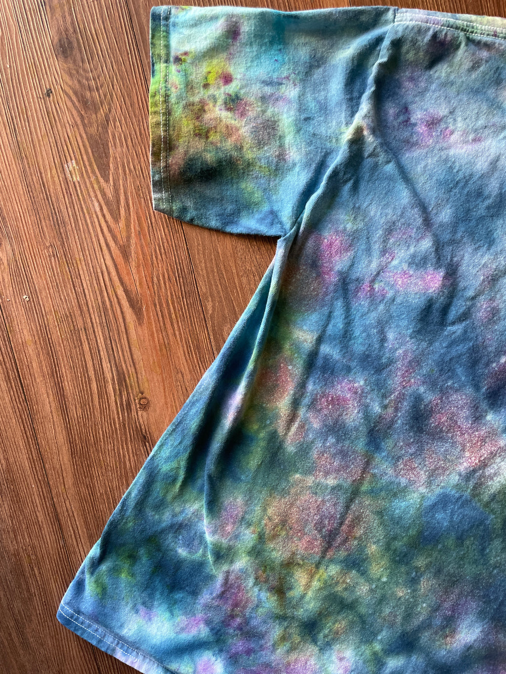 Small Men’s 2018 40th Annual Snowbird Bicycle Hill Climb Galaxy Handmade Tie Dye T-Shirt | One-Of-a-Kind Pastel Blue and Green Short Sleeve