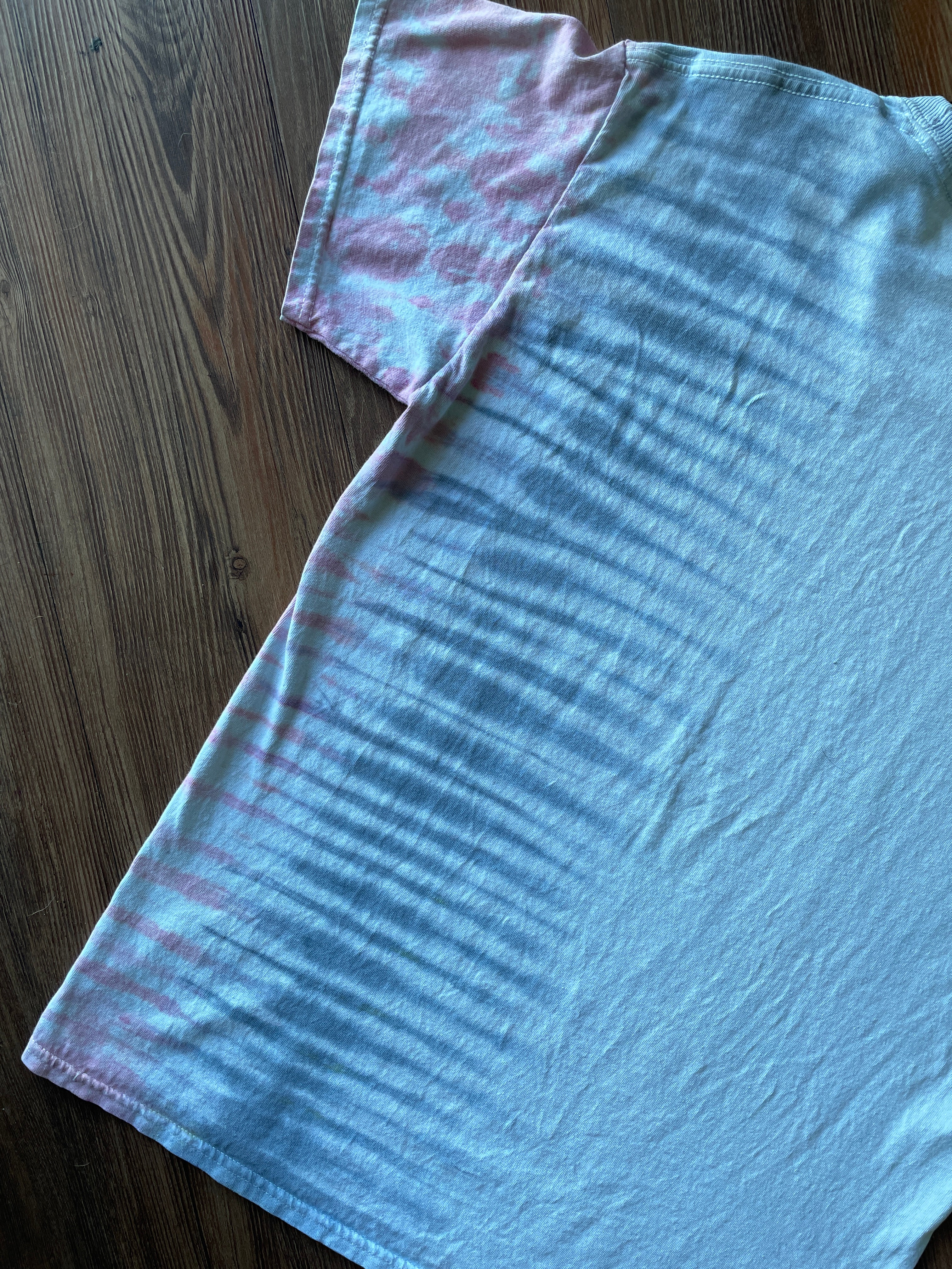 Medium Men’s Scarface Handmade Tie Dye T-Shirt | Pastel Pink and Grey Pleated Tie Dye Short Sleeve