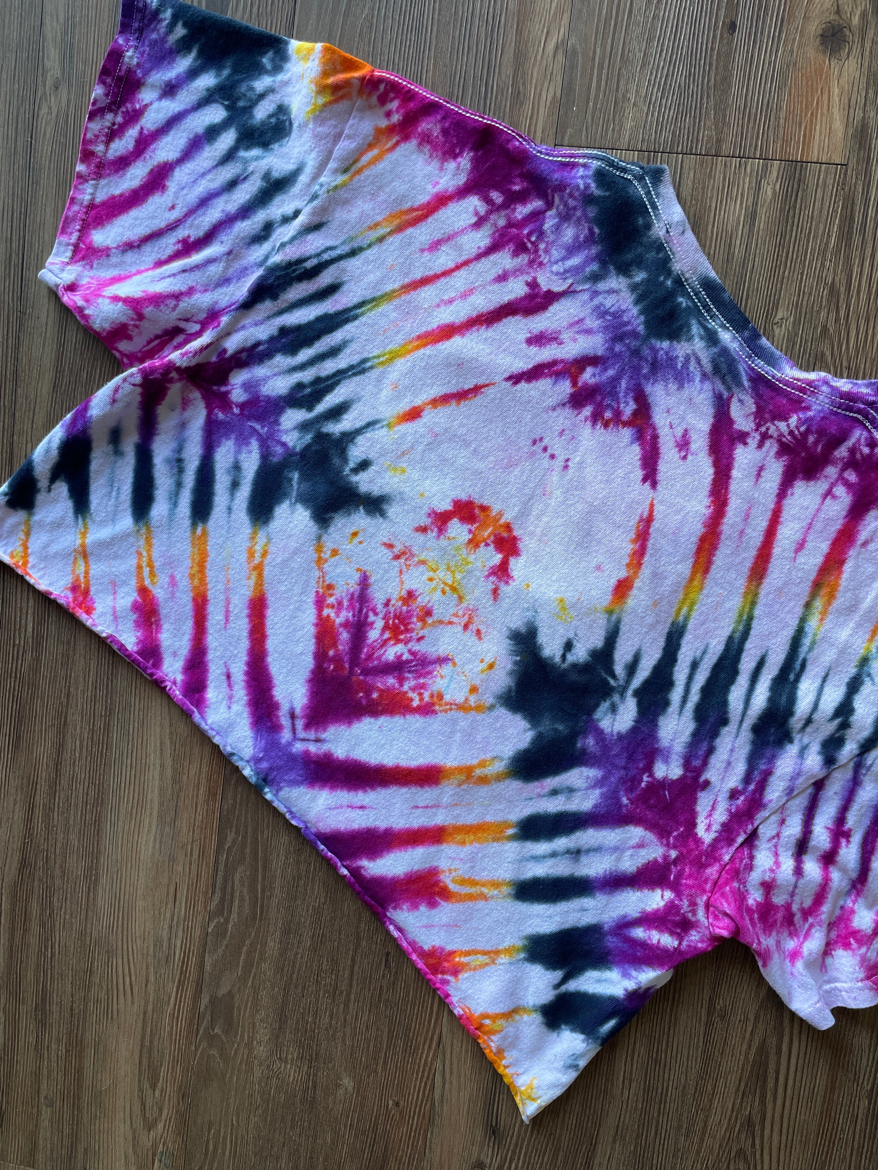 XL Men’s Rugrats Handmade Tie Dye Cropped T-Shirt | Pastel Pink and Black Pleated Tie Dye Short Sleeve Crop Top