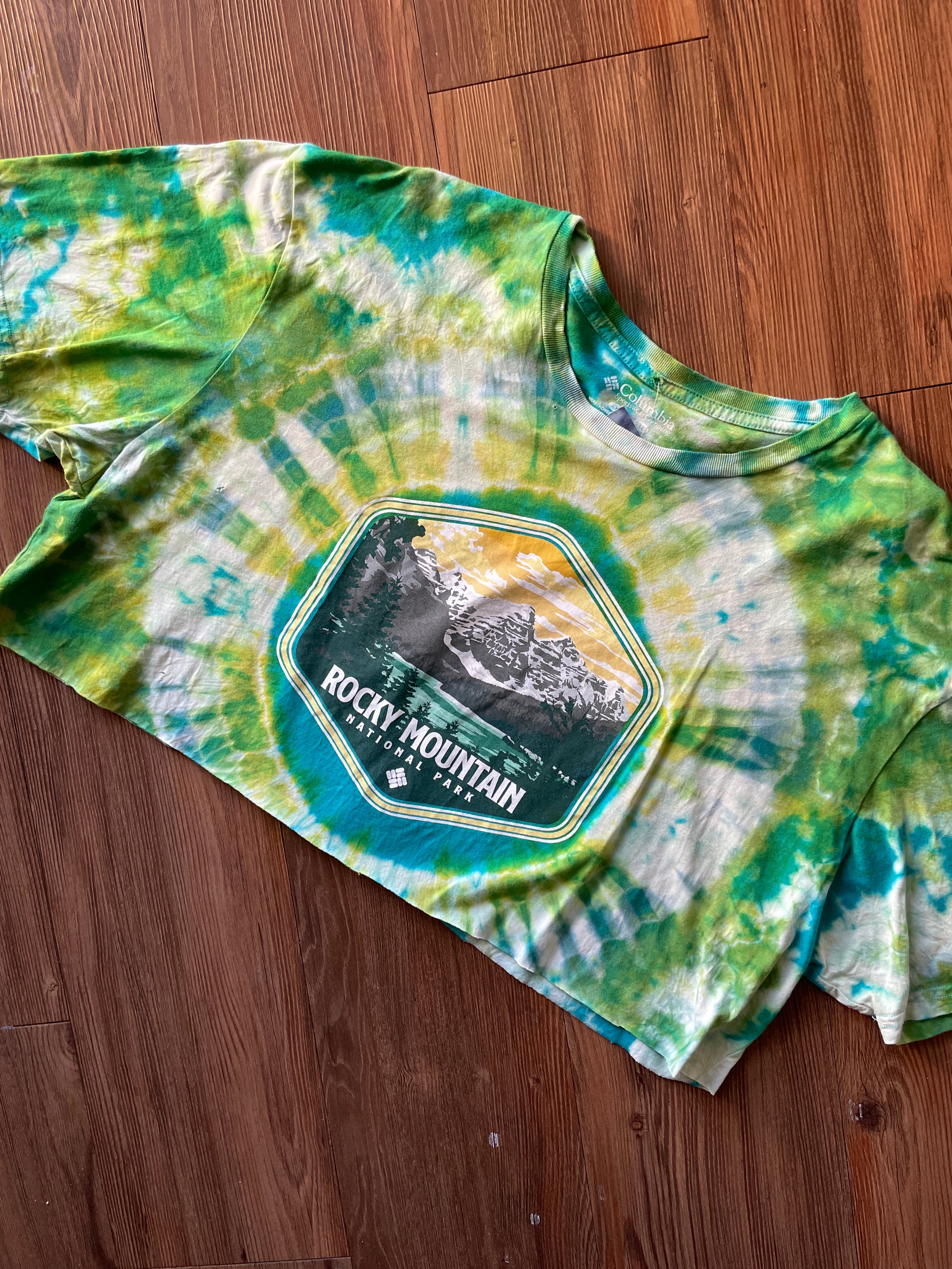 2XL Men’s Rocky Mountain National Park Handmade Tie Dye Crop Top | Blue and Green Crumpled Tie Dye Short Sleeve **HAS HOLES
