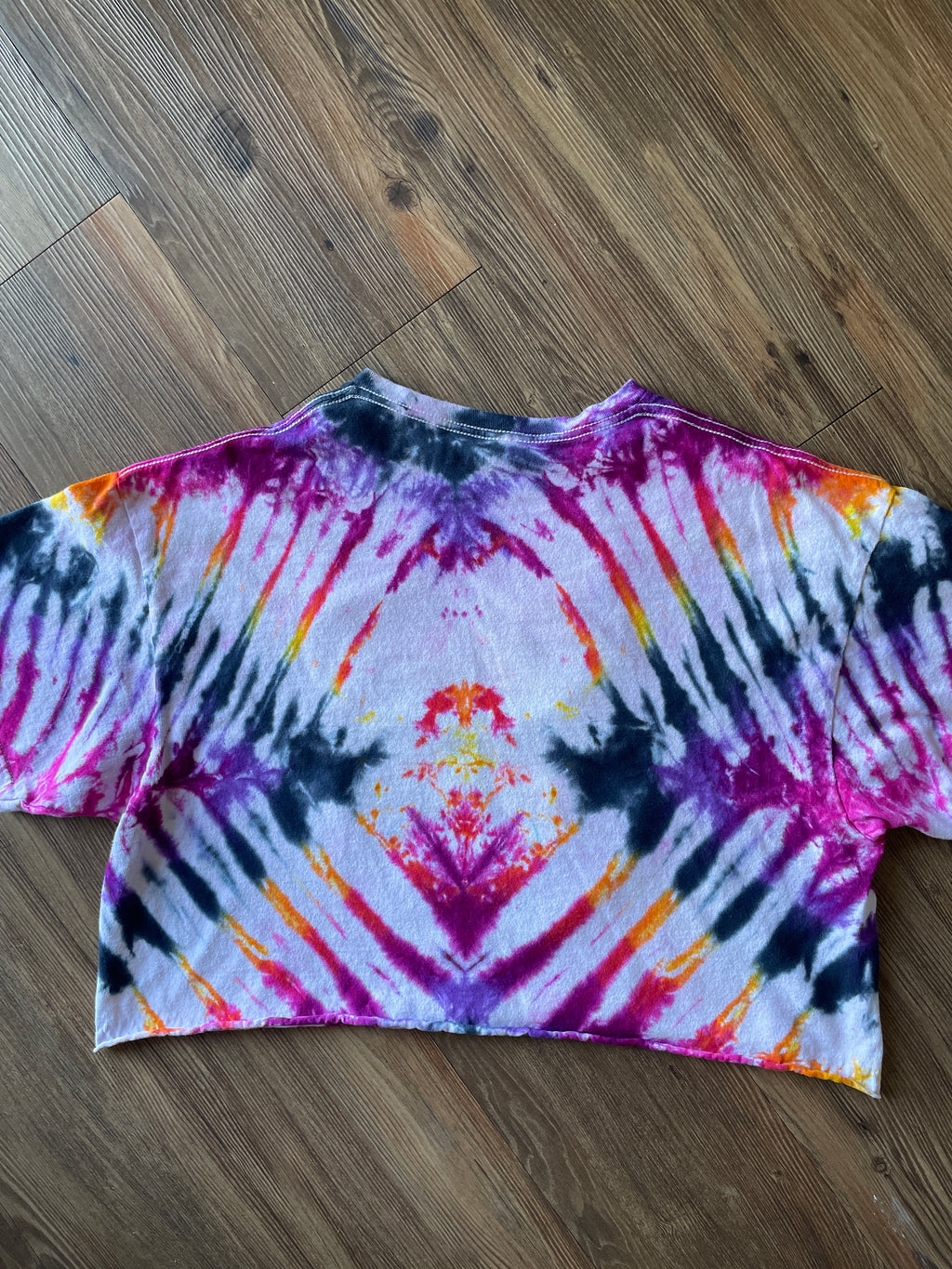 XL Men’s Rugrats Handmade Tie Dye Cropped T-Shirt | Pastel Pink and Black Pleated Tie Dye Short Sleeve Crop Top