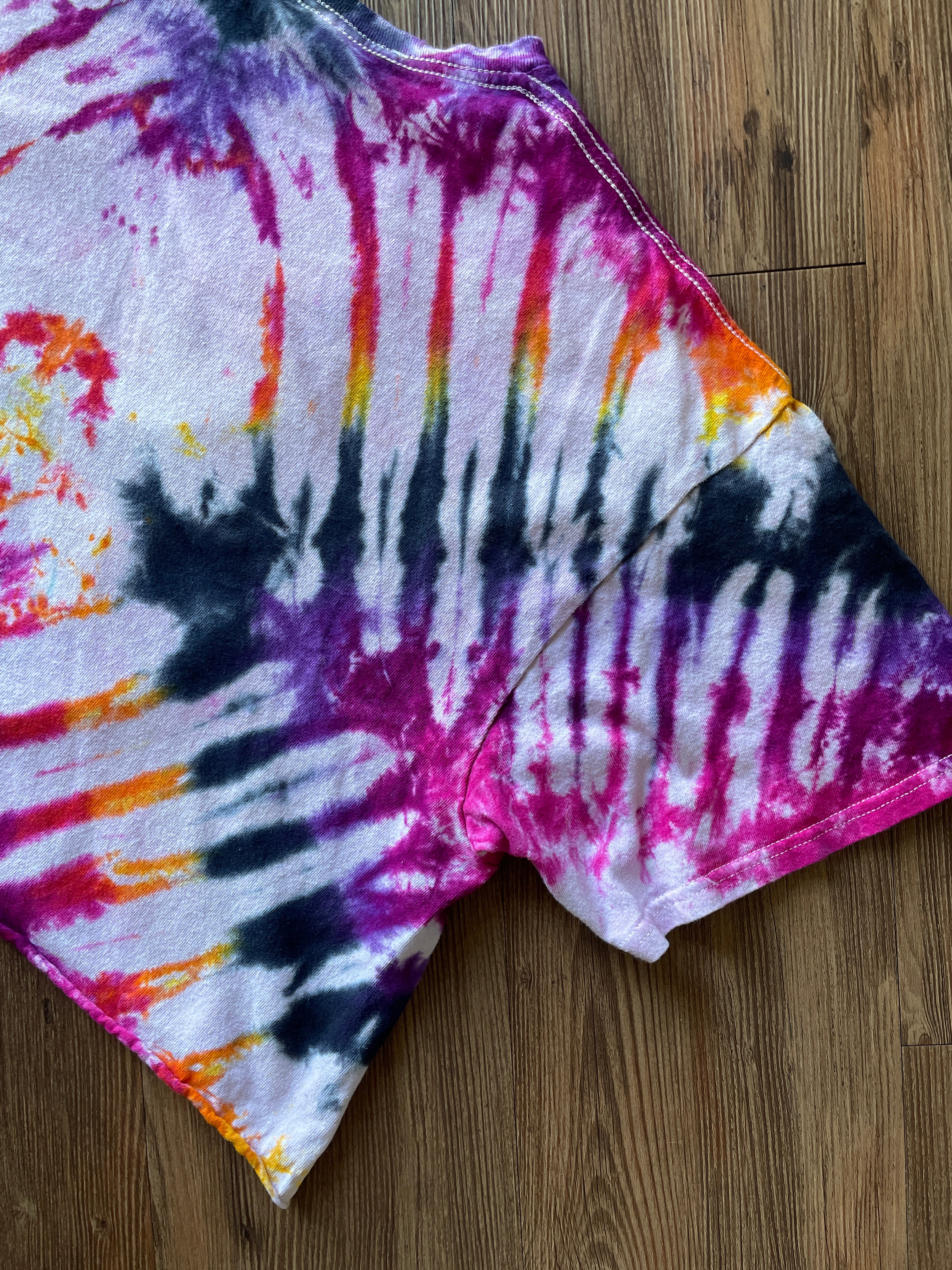 XL Men’s Rugrats Handmade Tie Dye Cropped T-Shirt | Pastel Pink and Black Pleated Tie Dye Short Sleeve Crop Top