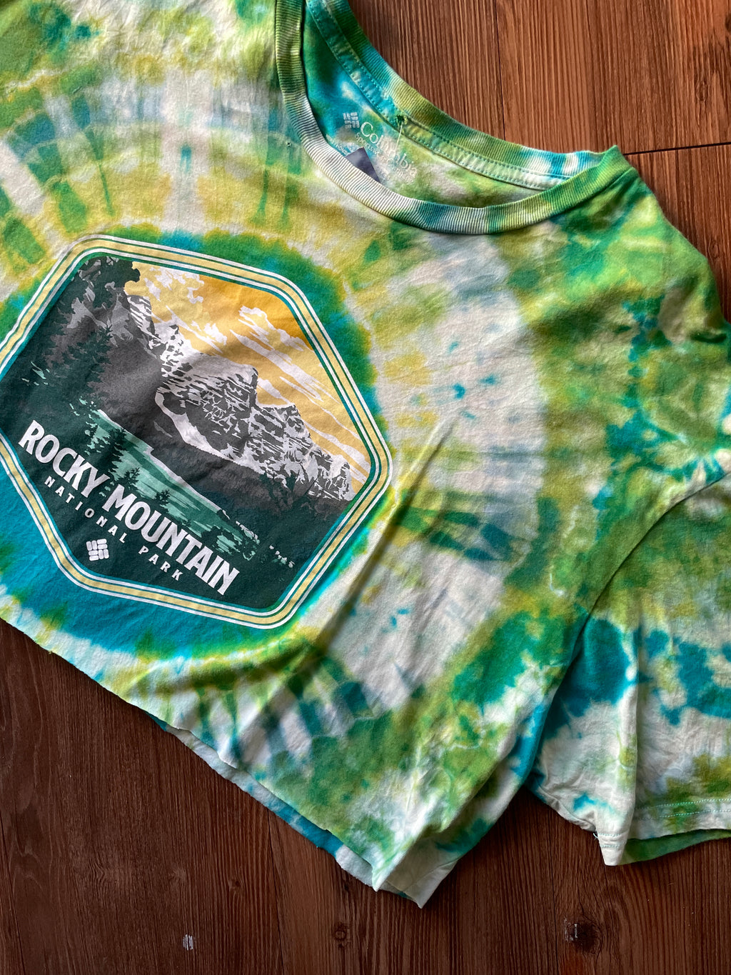 2XL Men’s Rocky Mountain National Park Handmade Tie Dye Crop Top | Blue and Green Crumpled Tie Dye Short Sleeve **HAS HOLES