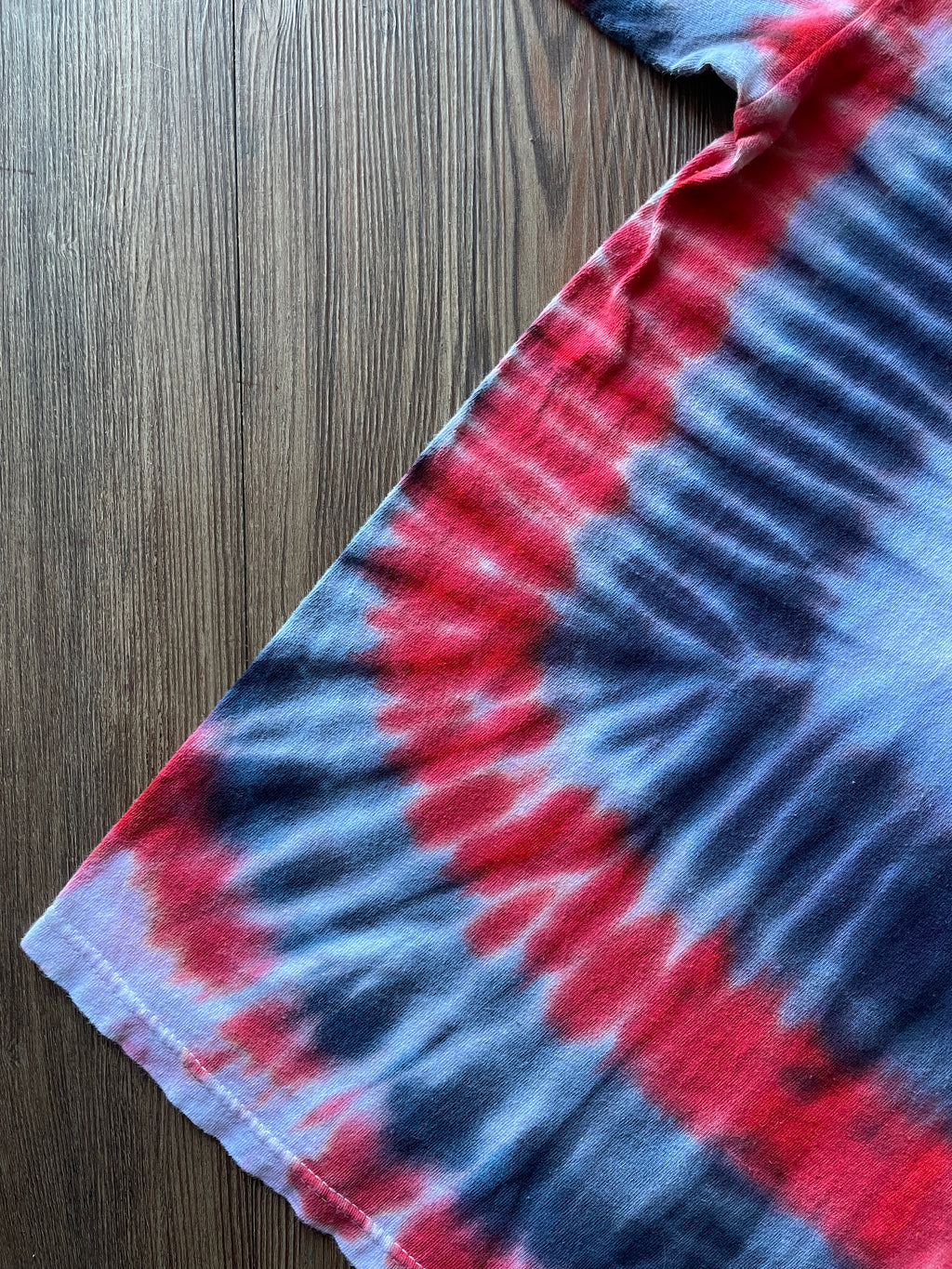 Large Men’s Yoda Utah Utes Handmade Tie Dye T-Shirt | Red, White, and Black U of U Pleated Tie Dye Short Sleeve