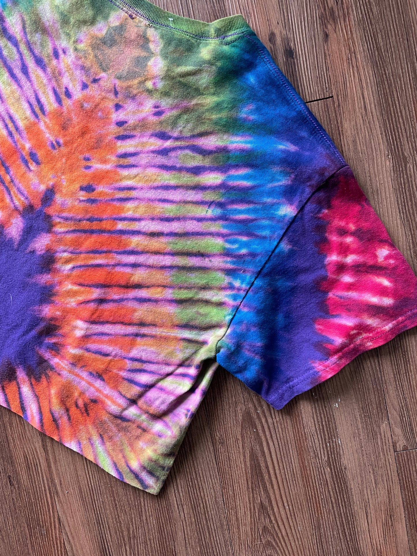 MEDIUM Men’s Climbing Tie Dye Cropped T-Shirt | Purple and Rainbow Reverse Tie Dye Short Sleeve Crop Top