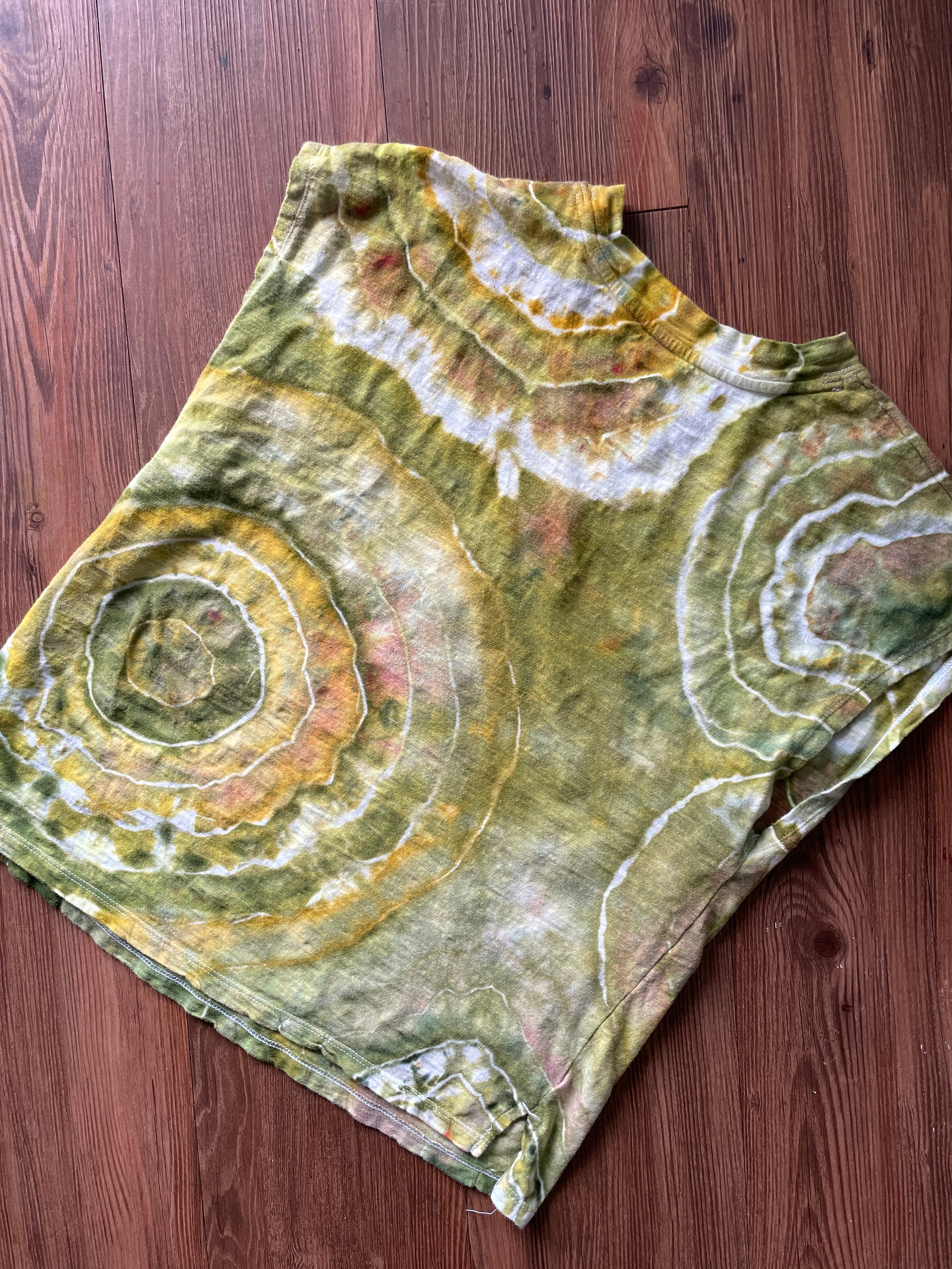 MEDIUM Women’s Earth Tones Geode Handmade Tie Dye Muscle Tee | One-Of-a-Kind Green and Yellow Short Sleeve T-Shirt
