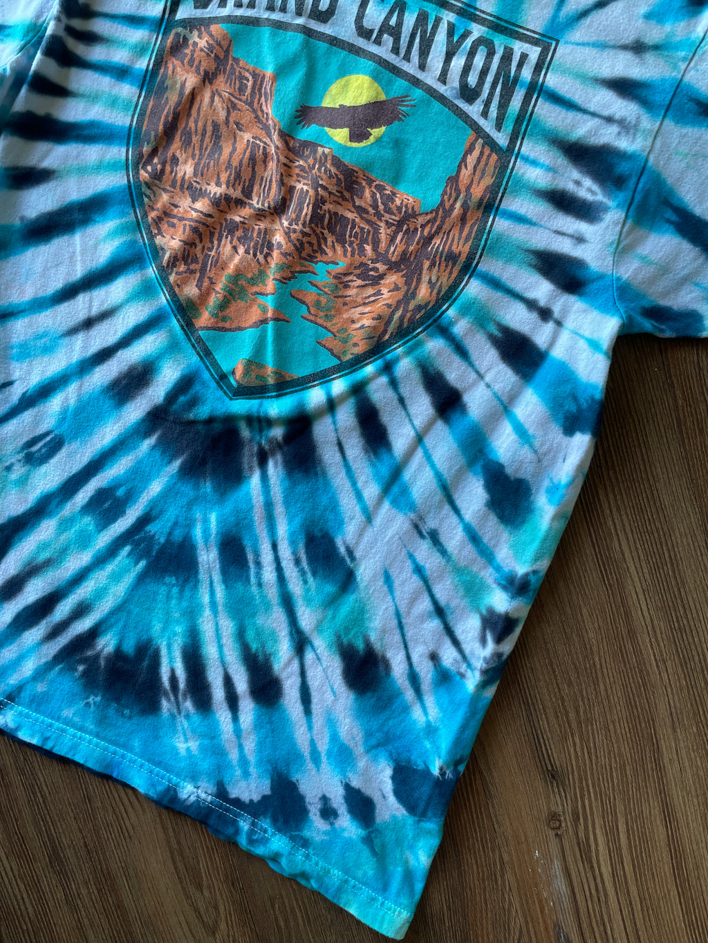 Medium Men’s Columbia Grand Canyon Handmade Tie Dye T-Shirt | Blue and Black Pleated Tie Dye Short Sleeve