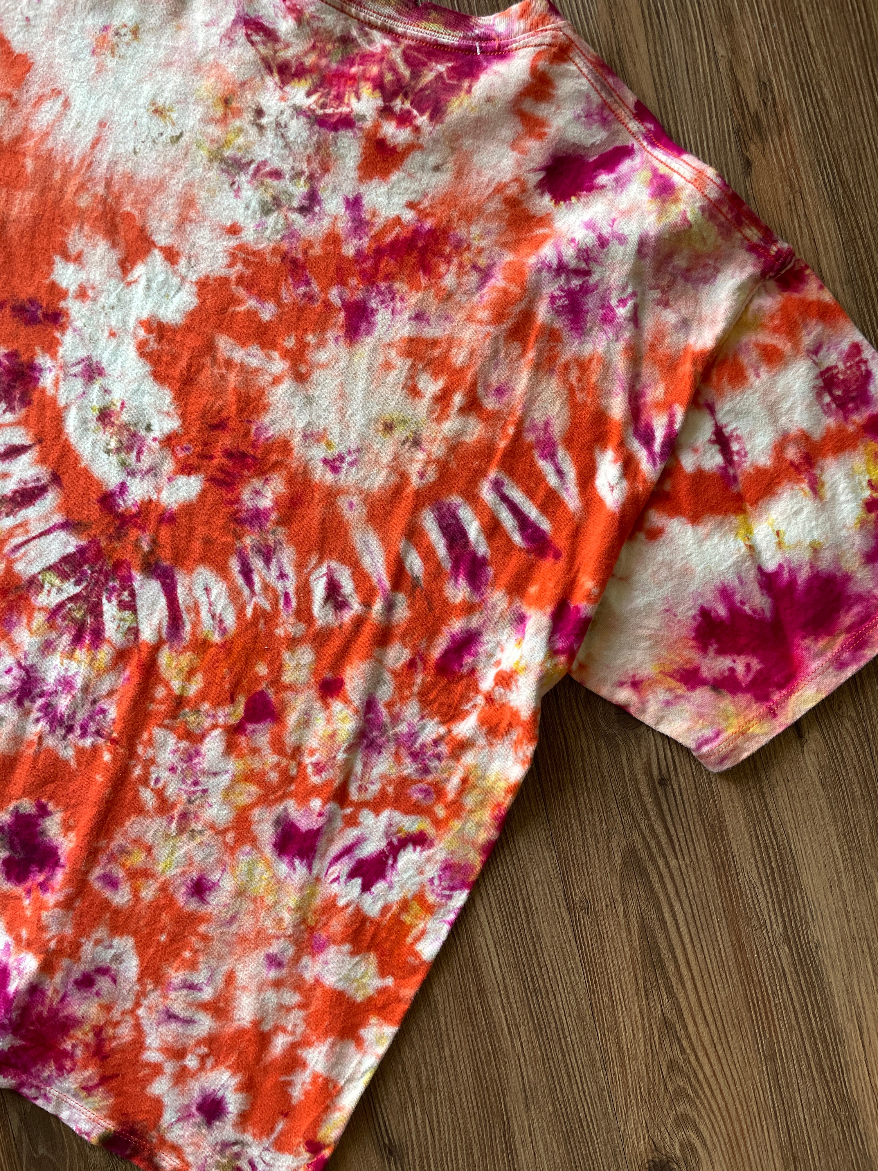 Large Champion Handmade Tie Dye T-Shirt | Orange and Earth Tones Crumpled Tie Dye Short Sleeve