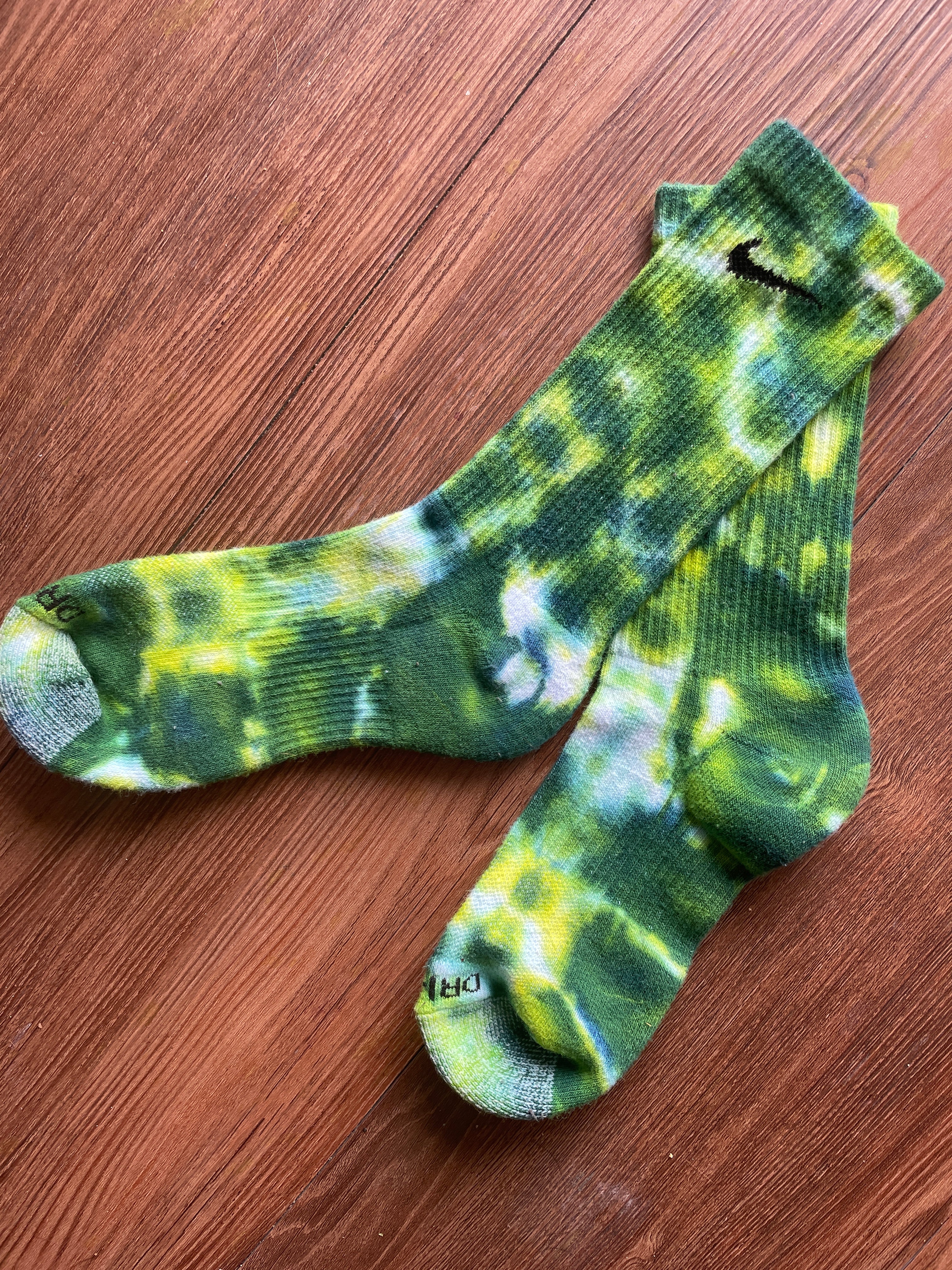 Bright Green, Blue, and White Tie Dye Nike Dri-FIT Training Socks - Size Medium (Men's 6-8/Women's 7-10)
