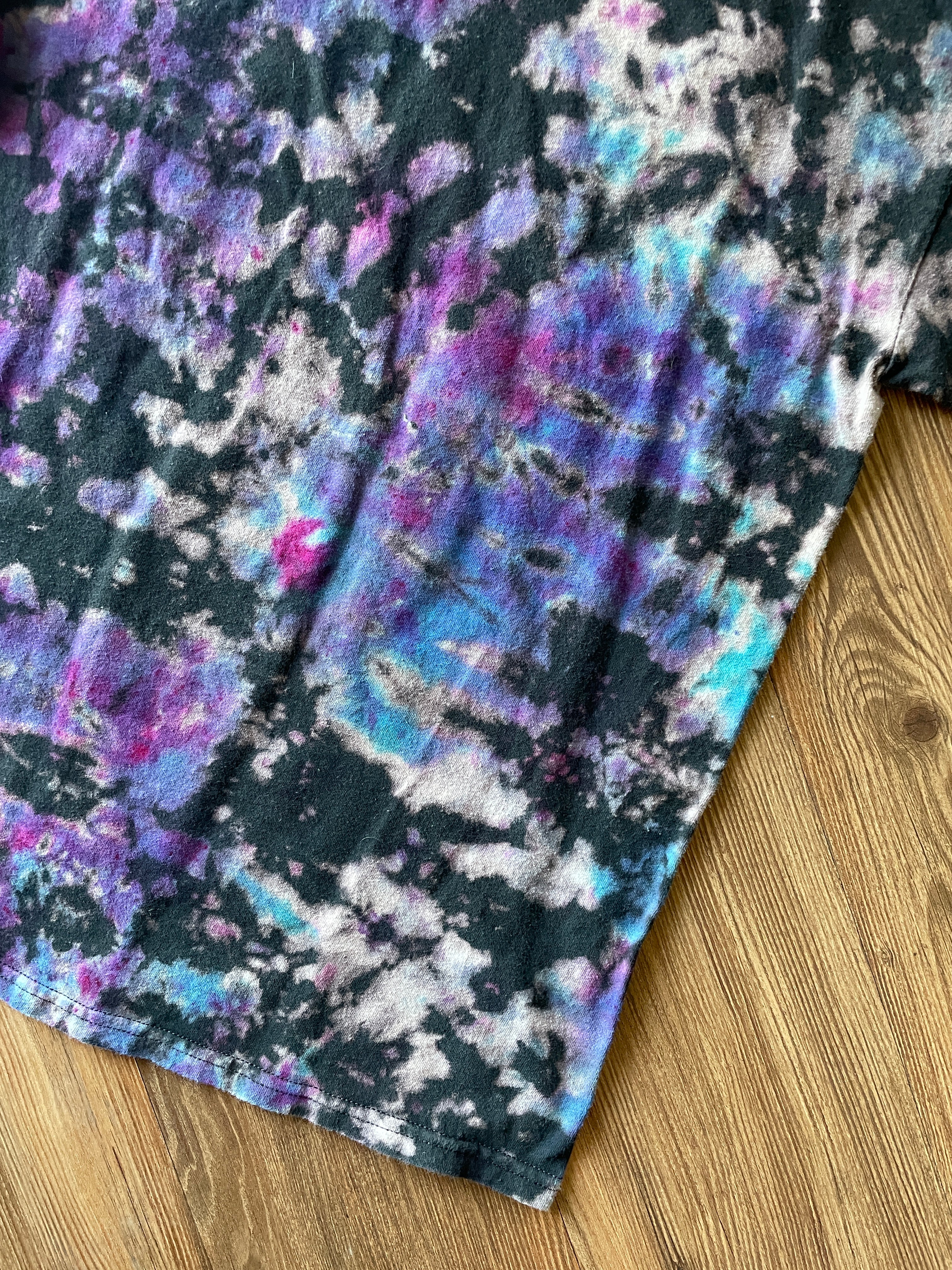 Medium Men’s Pass The Love Handmade Reverse Tie Dye T-Shirt | Black and Purple Crumpled Tie Dye Short Sleeve