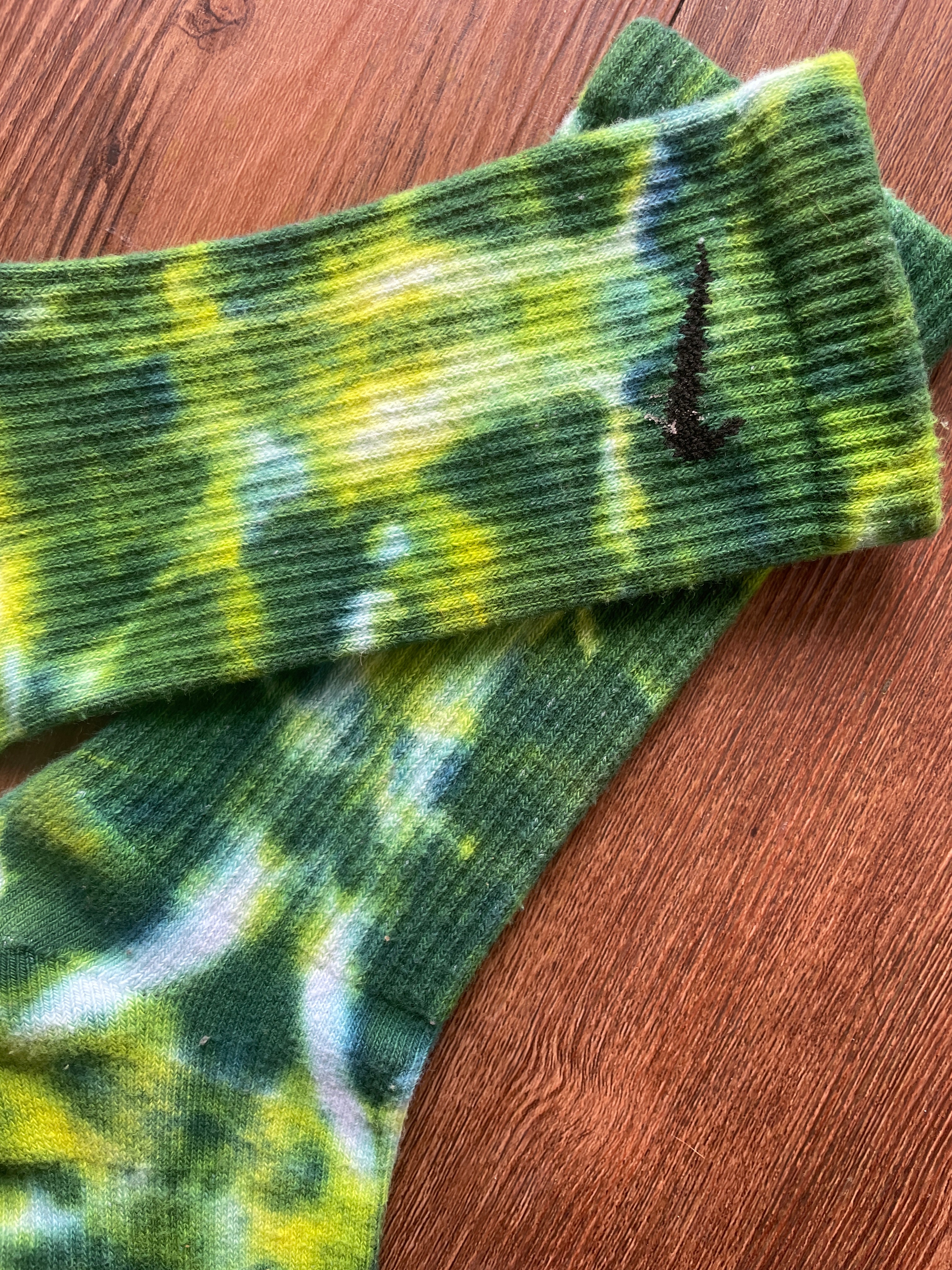 Bright Green, Blue, and White Tie Dye Nike Dri-FIT Training Socks - Size Medium (Men's 6-8/Women's 7-10)