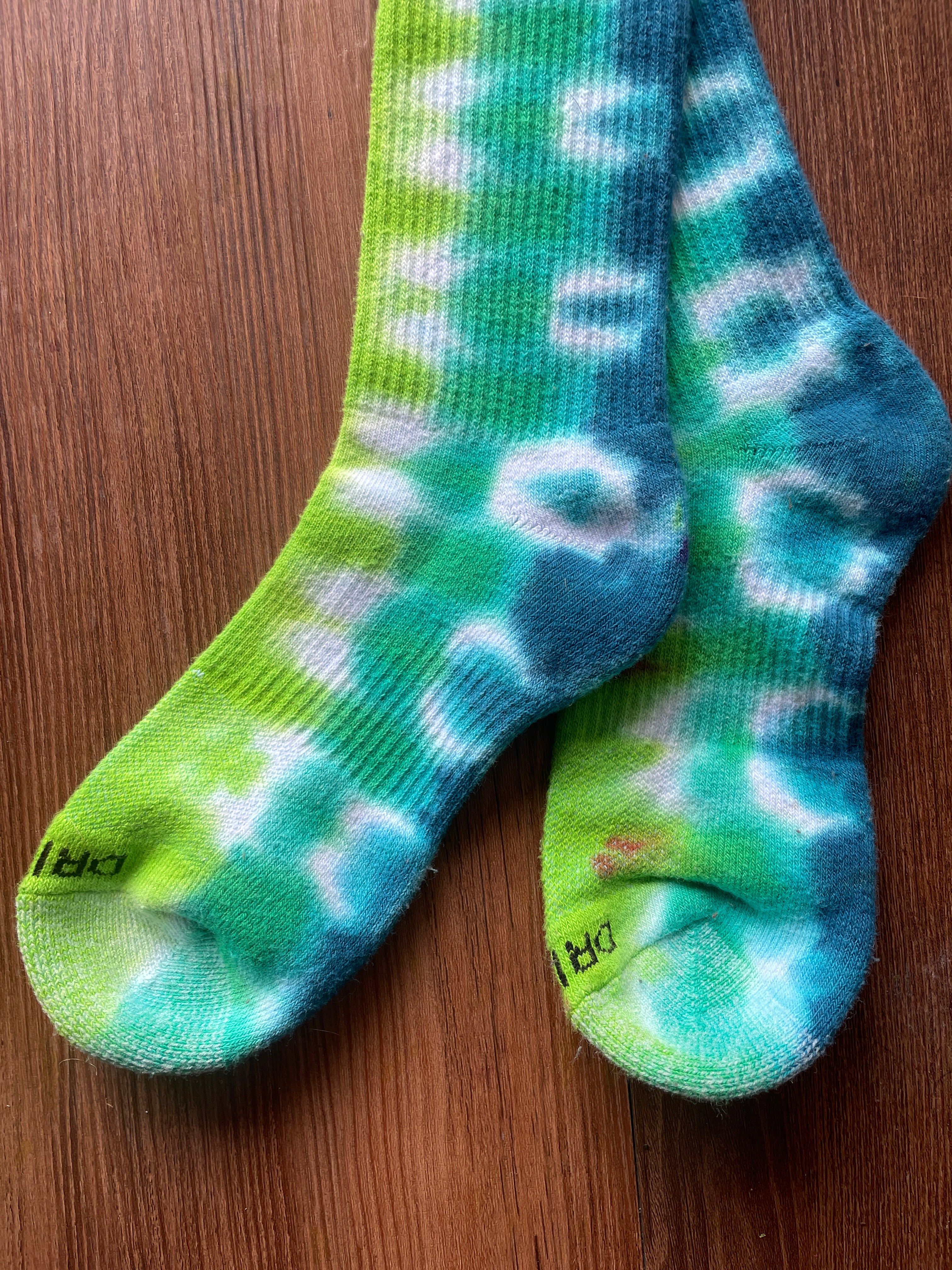Blue, Green, and Teal Tie Dye Nike Dri-FIT Training Socks - Size Medium (Men's 6-8/Women's 7-10)