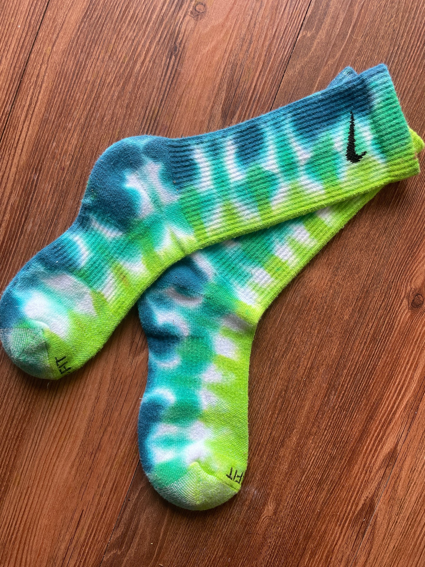 Blue, Green, and Teal Tie Dye Nike Dri-FIT Training Socks - Size Medium (Men's 6-8/Women's 7-10)