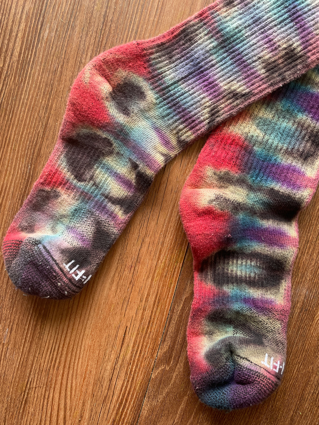 Red, Blue, and Red Reverse Tie Dye Nike Dri-FIT Training Socks - Size Medium (Men's 6-8/Women's 7-10)