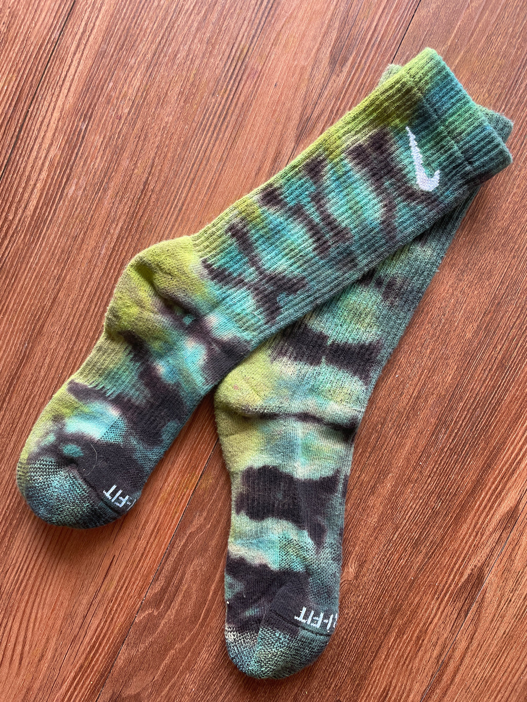 Bright Green, Blue, and Black Reverse Tie Dye Nike Dri-FIT Training Socks - Size Medium (Men's 6-8/Women's 7-10)