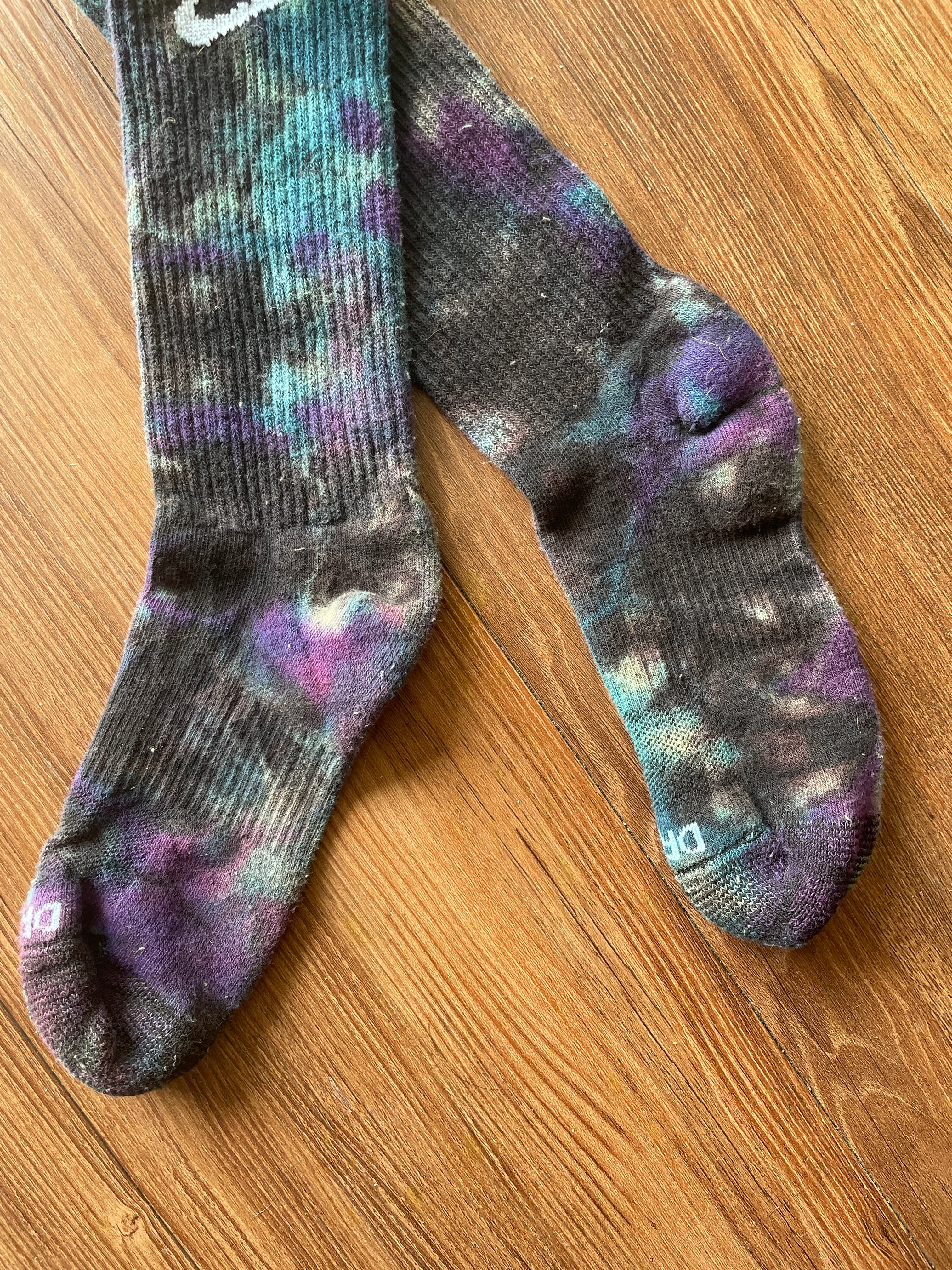 Purple, Blue, and Black Reverse Tie Dye Nike Dri-FIT Training Socks - Size Medium (Men's 6-8/Women's 7-10)
