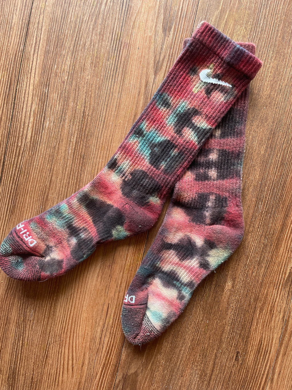 Red, Blue, and Black Reverse Tie Dye Nike Dri-FIT Training Socks - Size Medium (Men's 6-8/Women's 7-10)