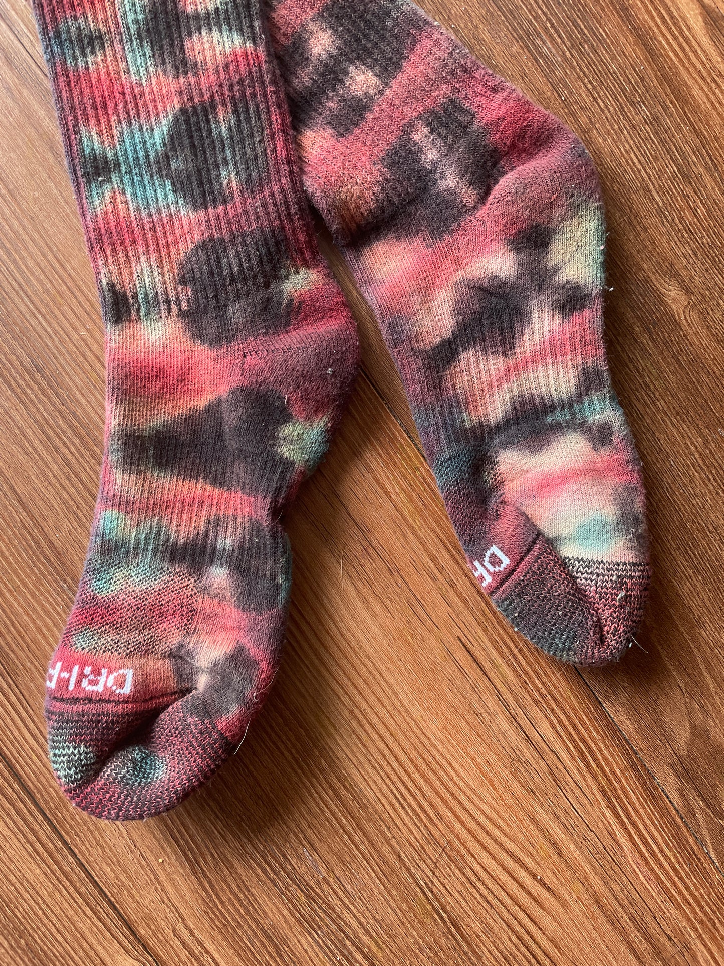 Red, Blue, and Black Reverse Tie Dye Nike Dri-FIT Training Socks - Size Medium (Men's 6-8/Women's 7-10)