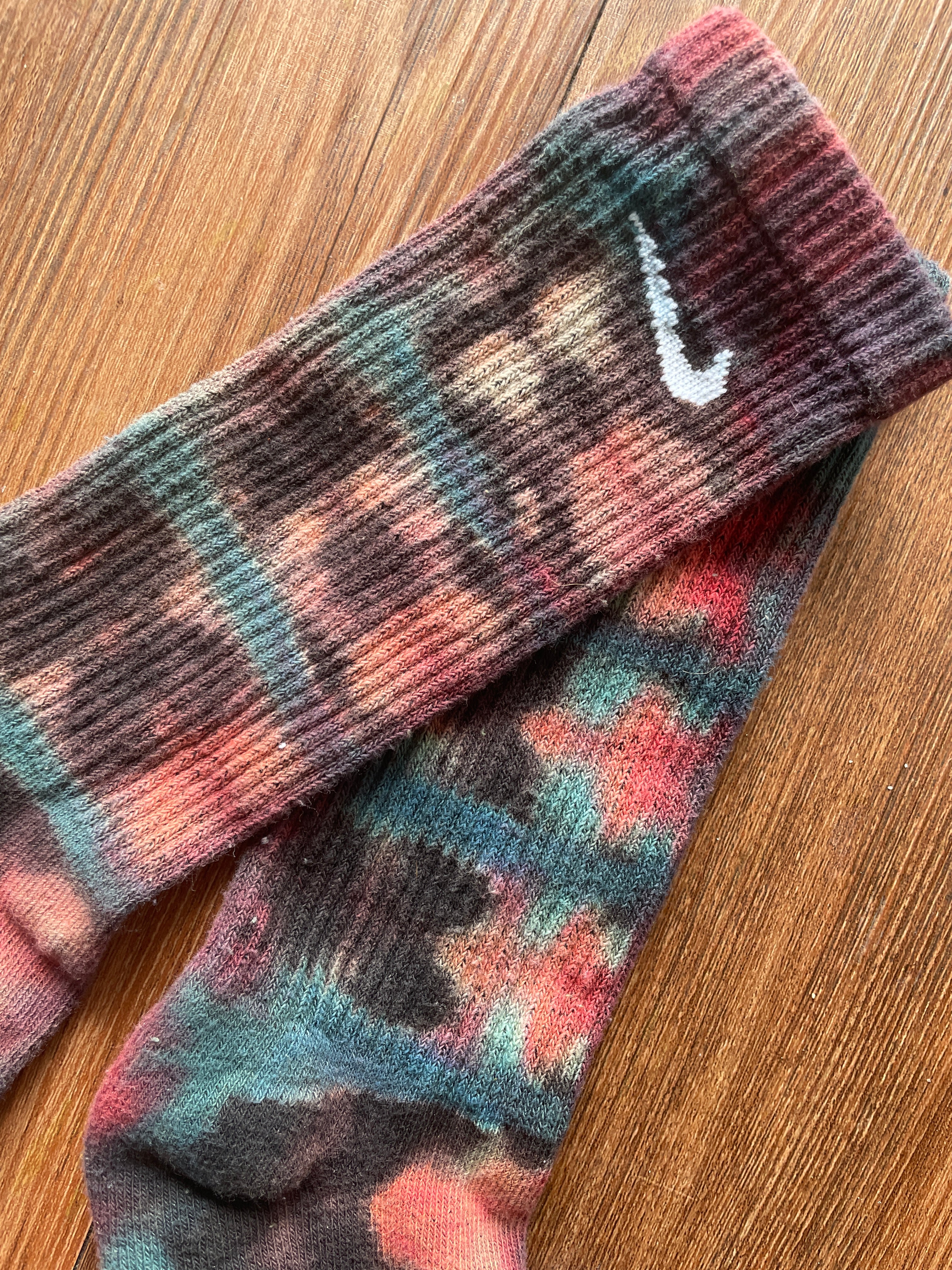 Red, Blue, and Black Reverse Tie Dye Nike Dri-FIT Training Socks - Size Medium (Men's 6-8/Women's 7-10)
