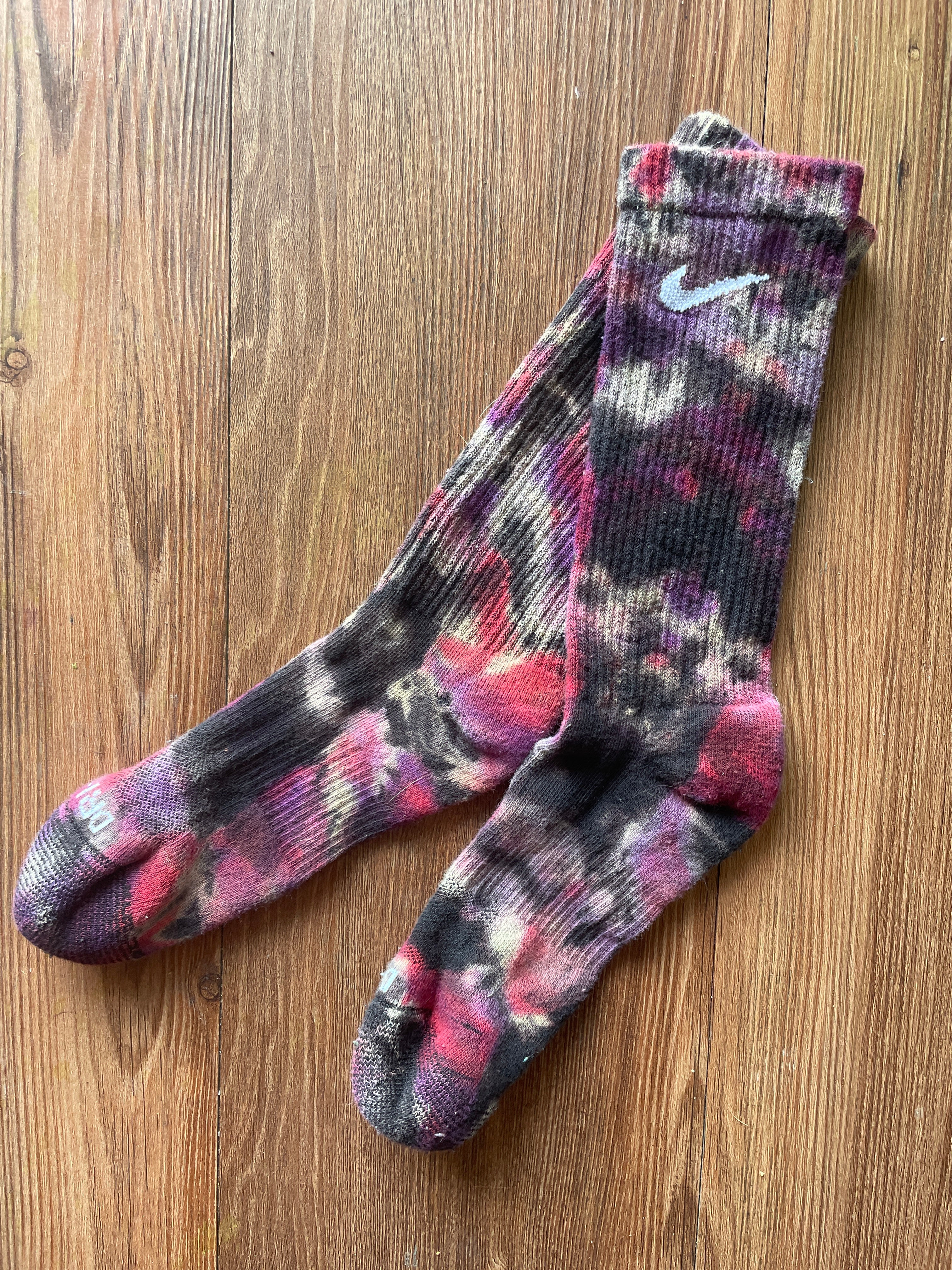 Red, Purple, and Black Reverse Tie Dye Nike Dri-FIT Training Socks - Size Medium (Men's 6-8/Women's 7-10)