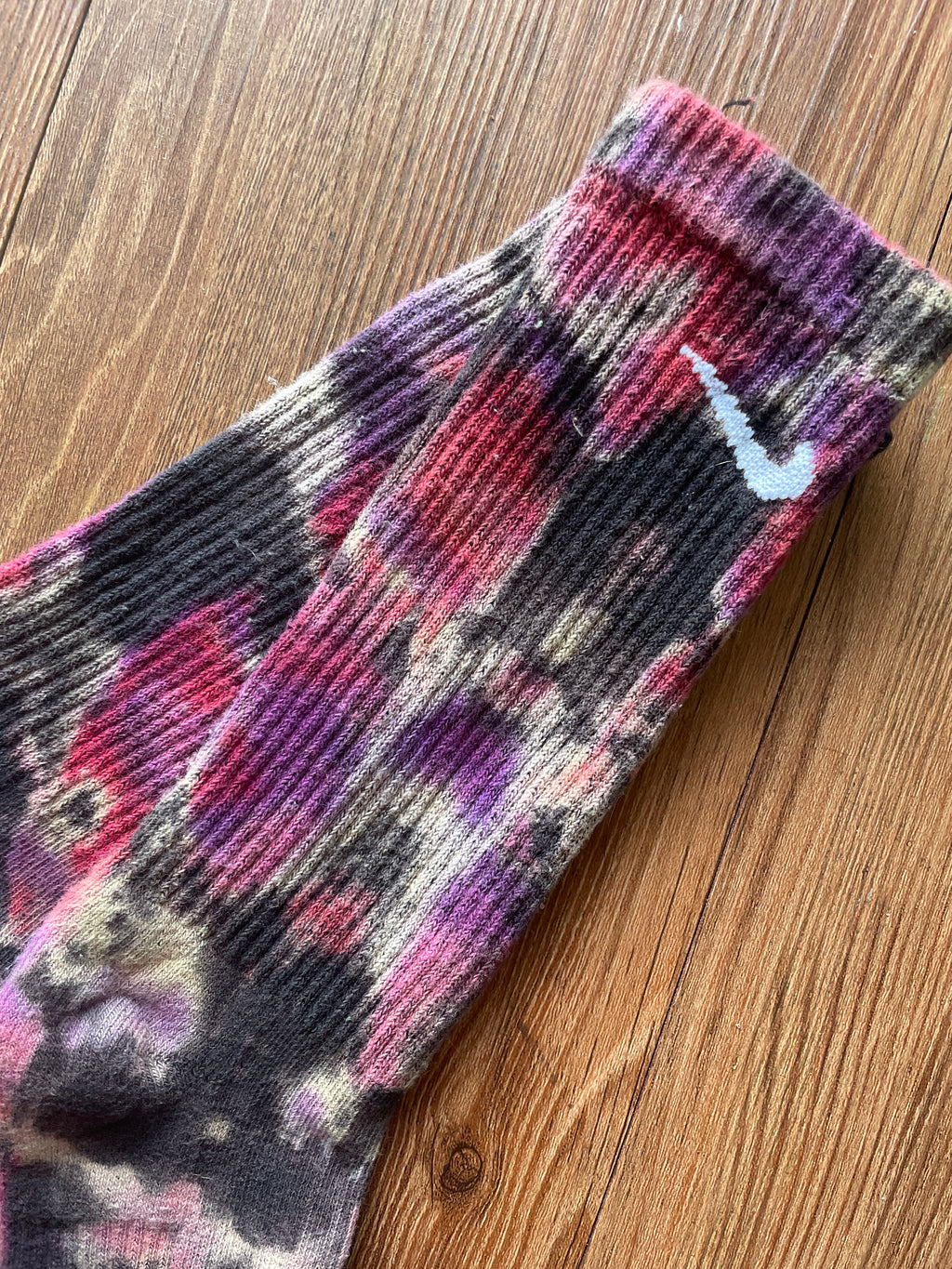 Red, Purple, and Black Reverse Tie Dye Nike Dri-FIT Training Socks - Size Medium (Men's 6-8/Women's 7-10)