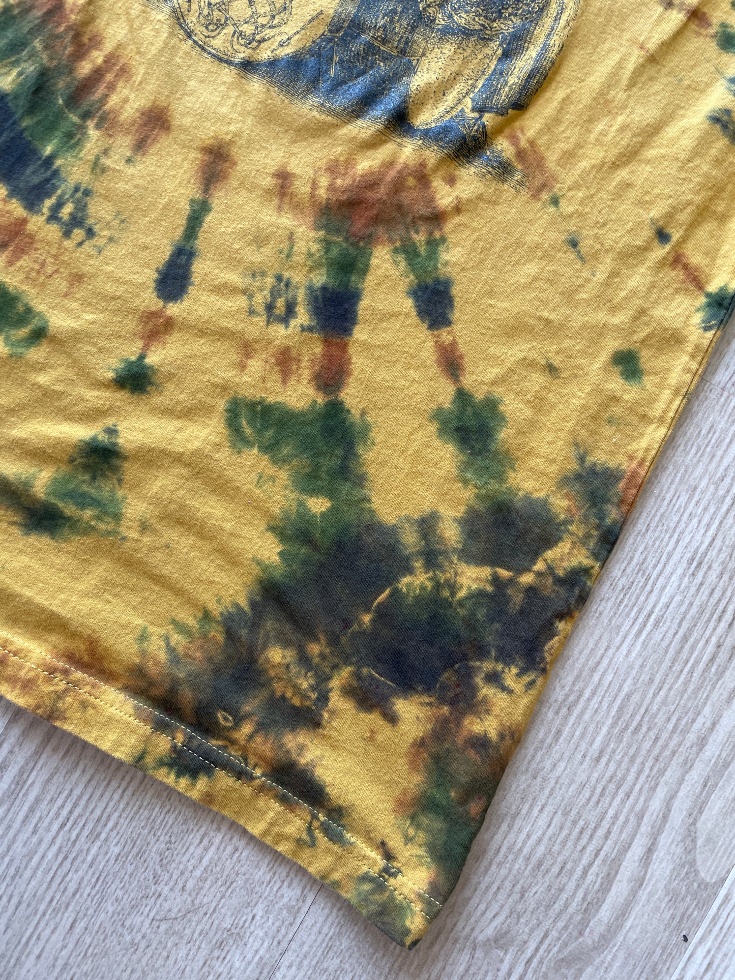 MEDIUM Men’s Yellow Octo-drummer Handmade Tie Dye T-Shirt | One-Of-a-Kind Yellow and Brown Short Sleeve