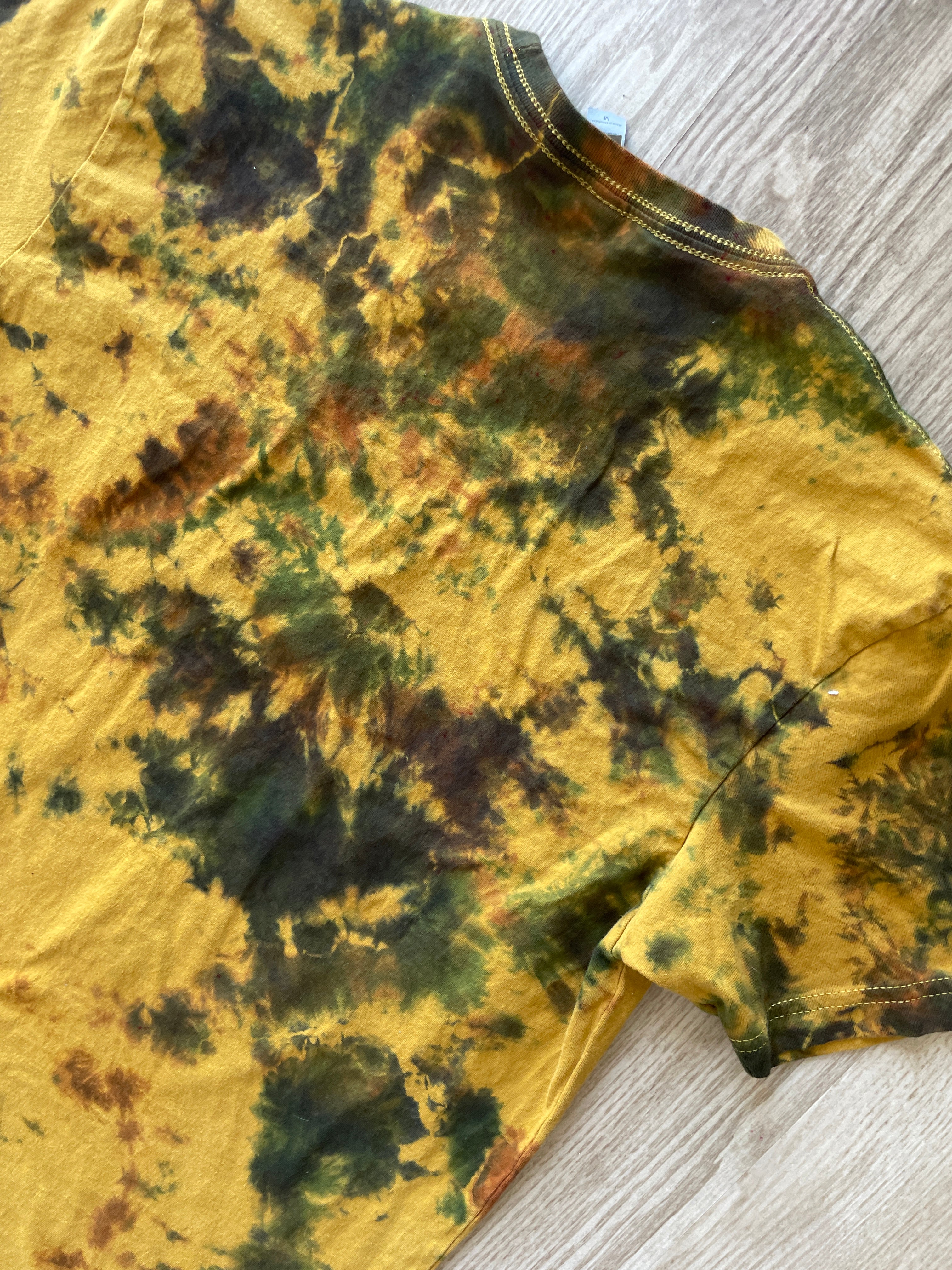 MEDIUM Men’s Yellow Octo-drummer Handmade Tie Dye T-Shirt | One-Of-a-Kind Yellow and Brown Short Sleeve