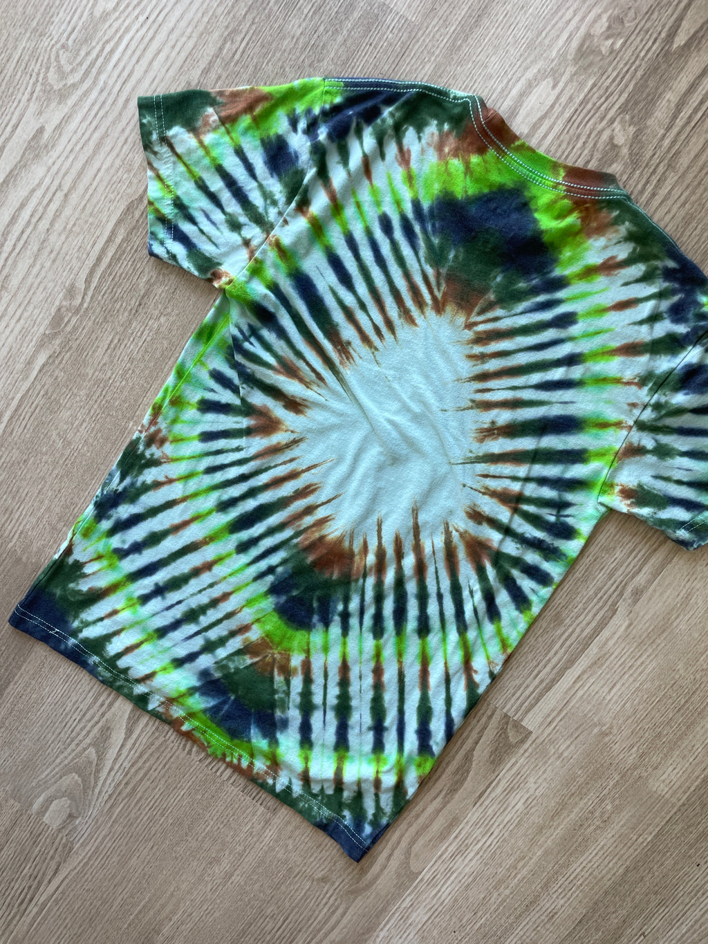 XS Men’s Wild Lucille Trigger Warning Handmade Tie Dye T-Shirt | One-Of-a-Kind Green and Brown Pleated Short Sleeve