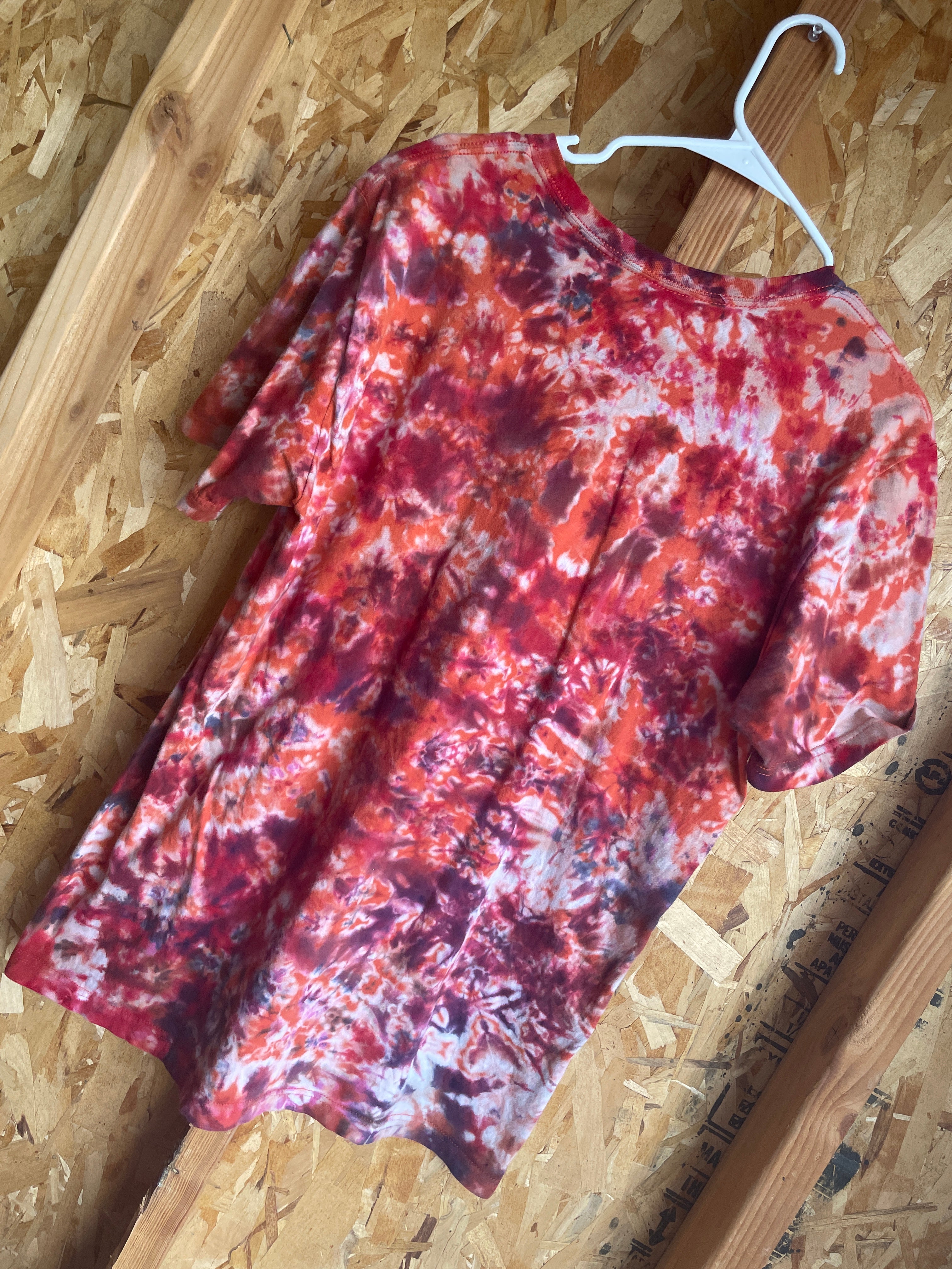 Large Men’s Nike Swoosh Handmade Tie Dye T-Shirt | Orange, Pink, and Red Crumpled Tie Dye Short Sleeve