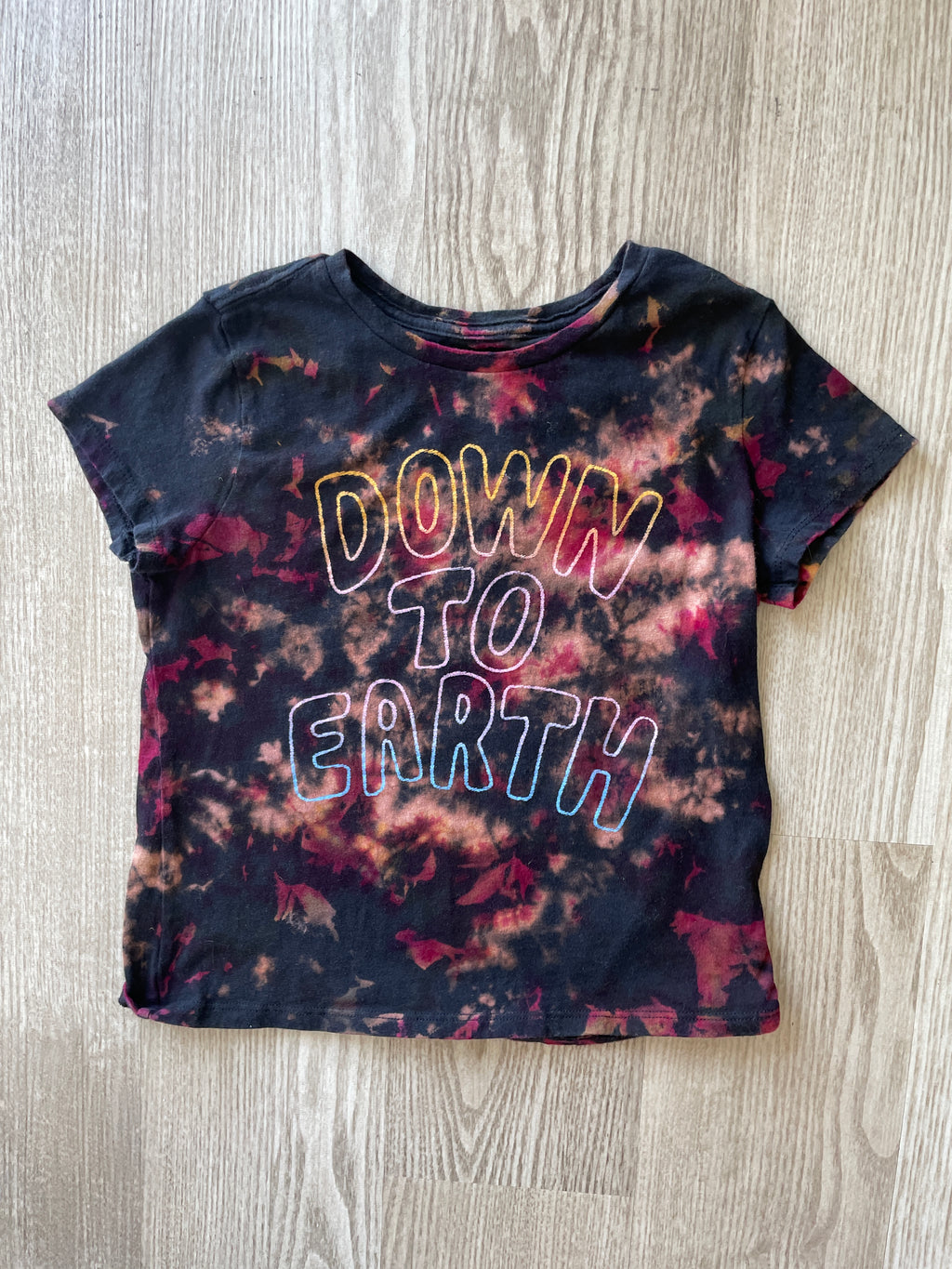 YOUTH GIRLS LARGE Down to Earth Handmade Tie Dye T-Shirt | One-Of-a-Kind Black and Pink Short Sleeve