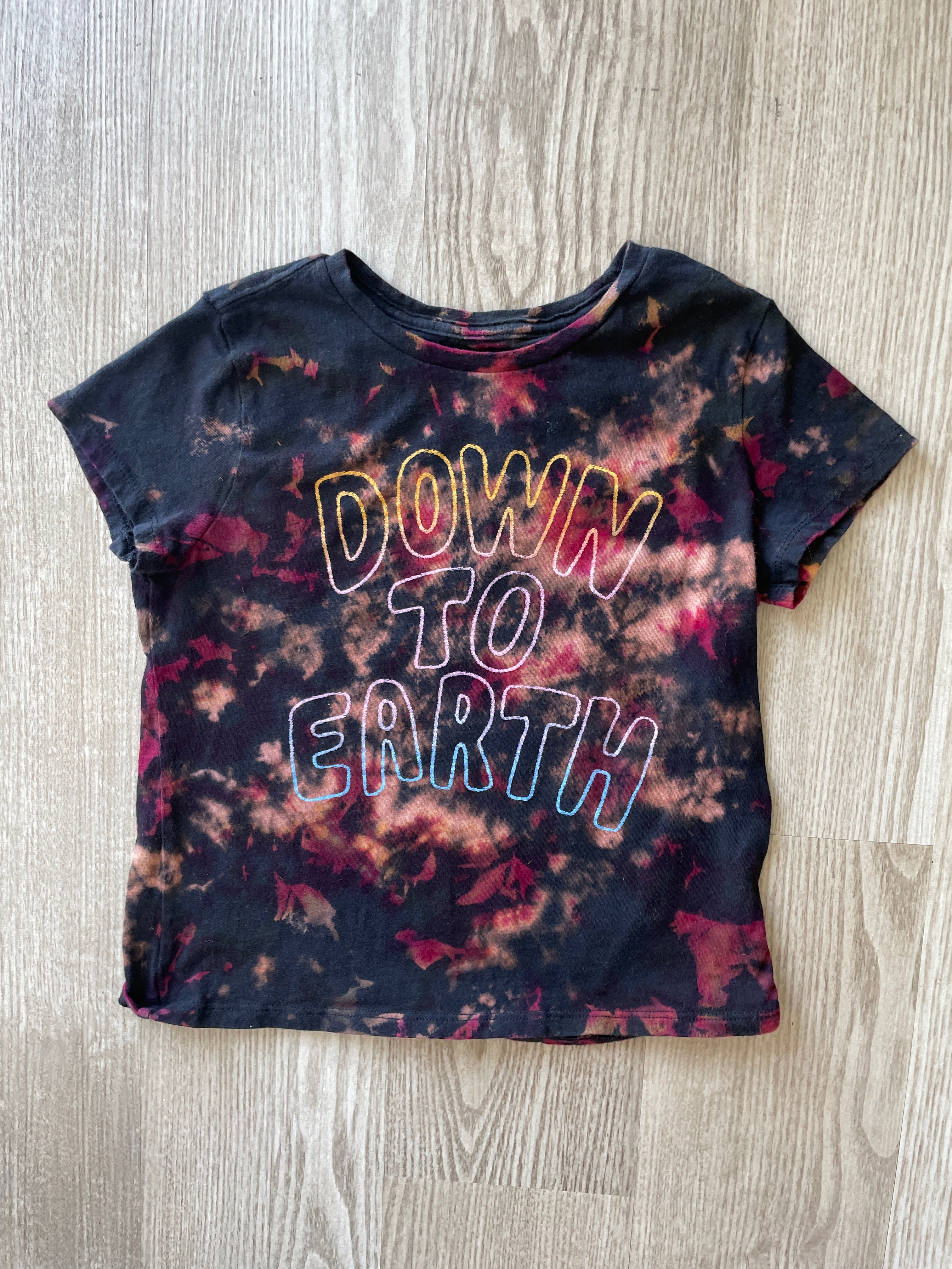 YOUTH GIRLS LARGE Down to Earth Handmade Tie Dye T-Shirt | One-Of-a-Kind Black and Pink Short Sleeve
