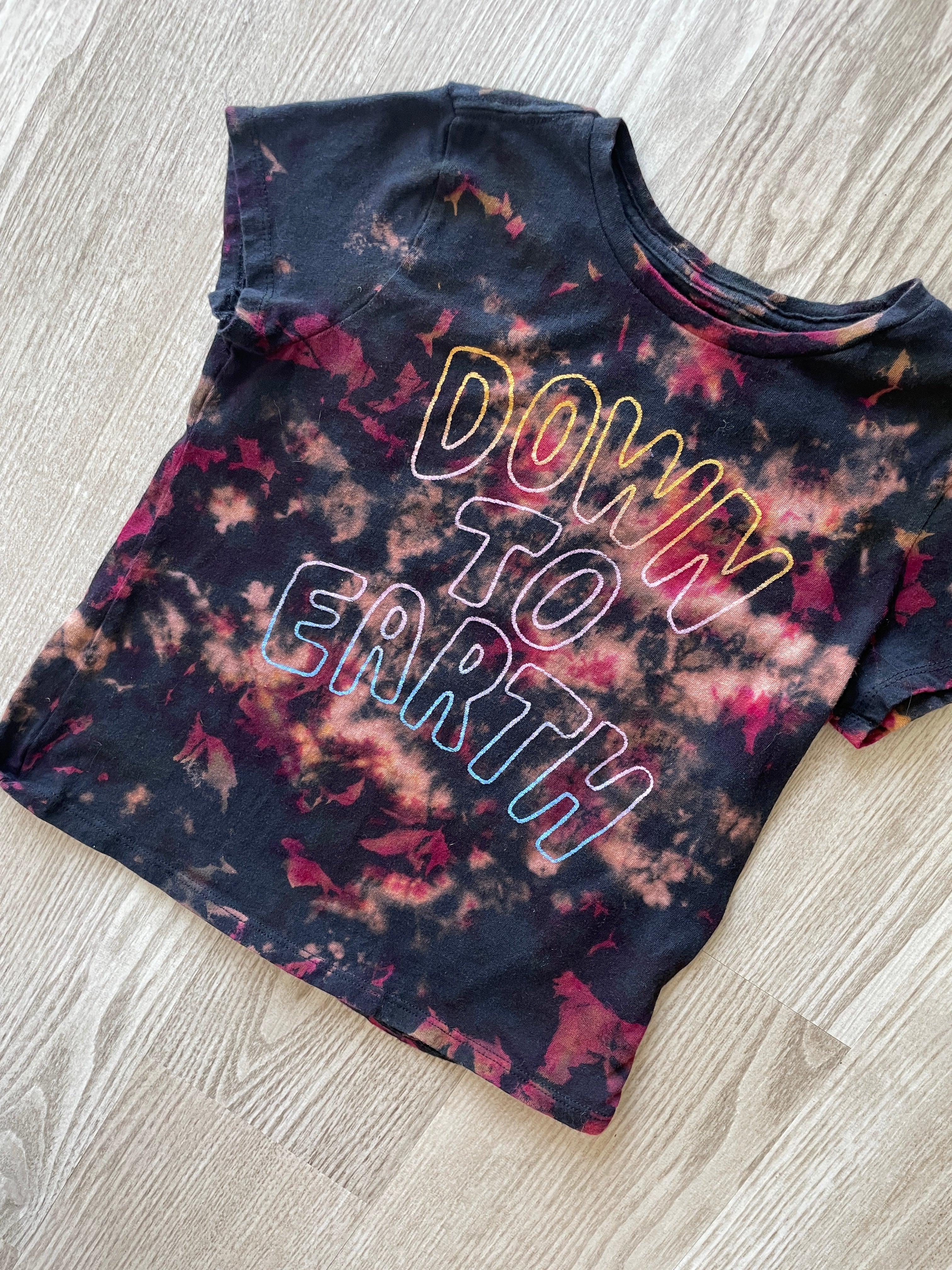 YOUTH GIRLS LARGE Down to Earth Handmade Tie Dye T-Shirt | One-Of-a-Kind Black and Pink Short Sleeve