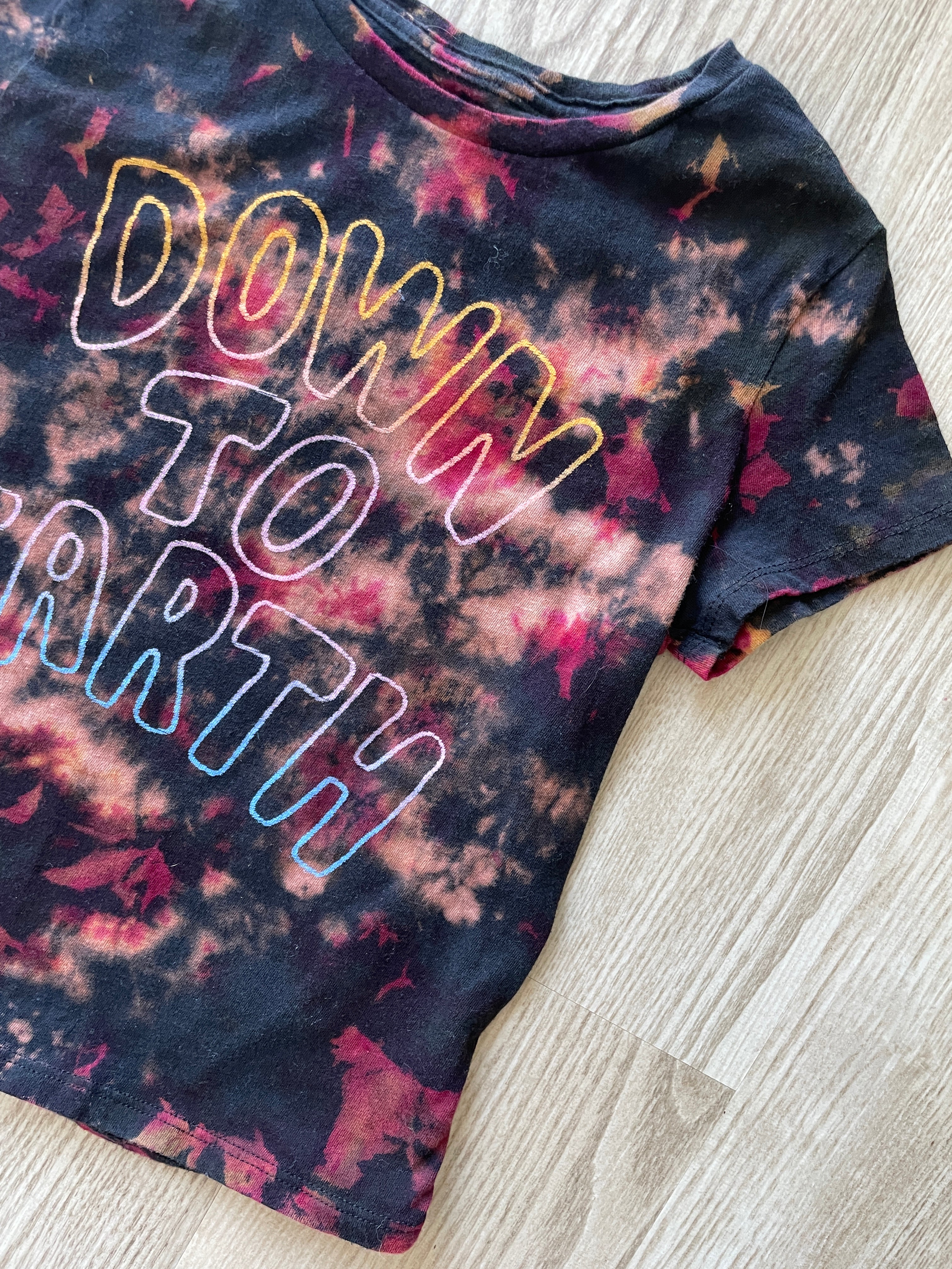 YOUTH GIRLS LARGE Down to Earth Handmade Tie Dye T-Shirt | One-Of-a-Kind Black and Pink Short Sleeve