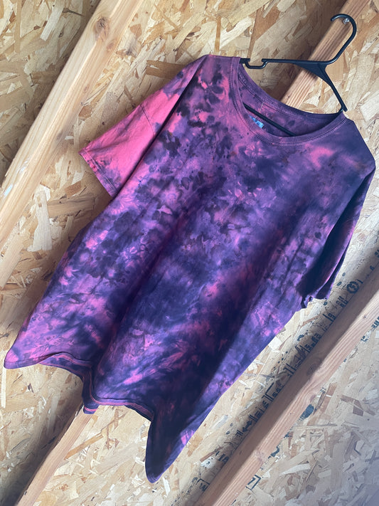 Large Men’s Red and Black Marble Handmade Tie Dye T-Shirt | Crumpled Tie Dye Short Sleeve