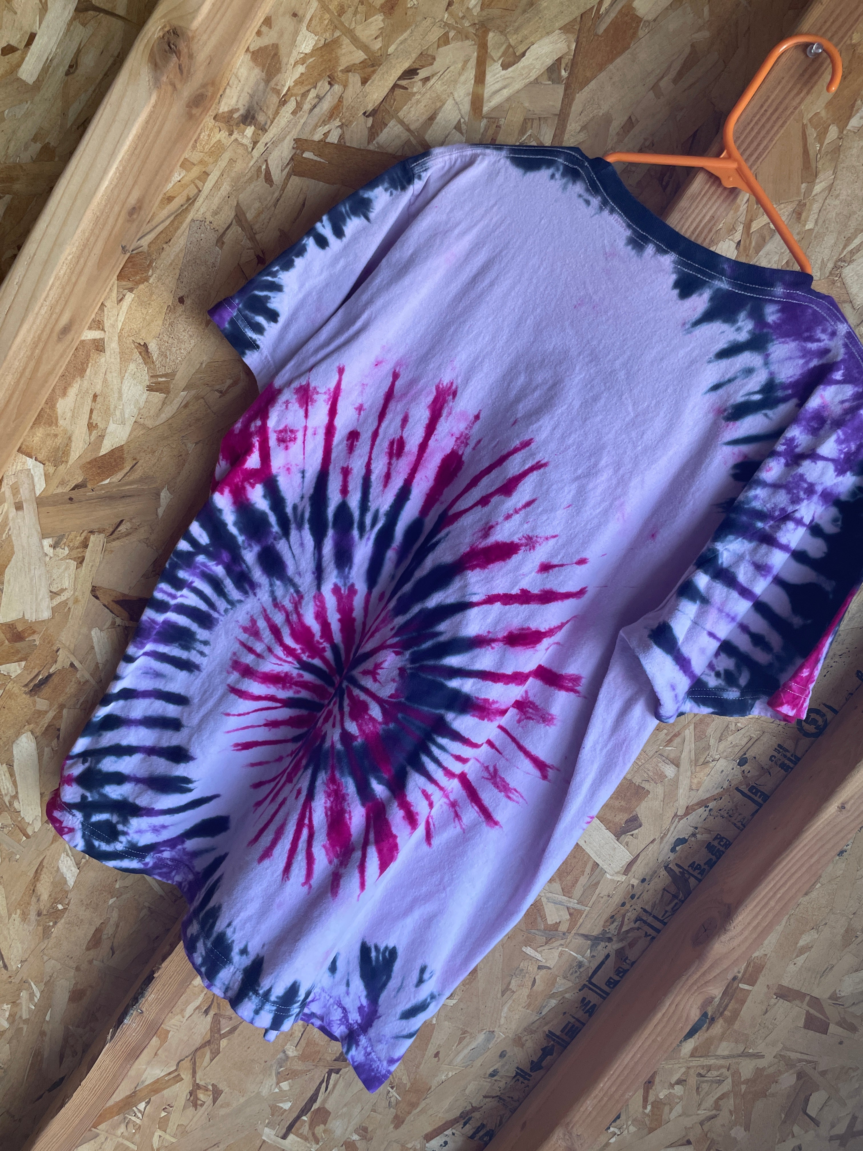 Large Men’s Live Happy Handmade Tie Dye T-Shirt | Pink, Purple, and Black Spiral Tie Dye Short Sleeve