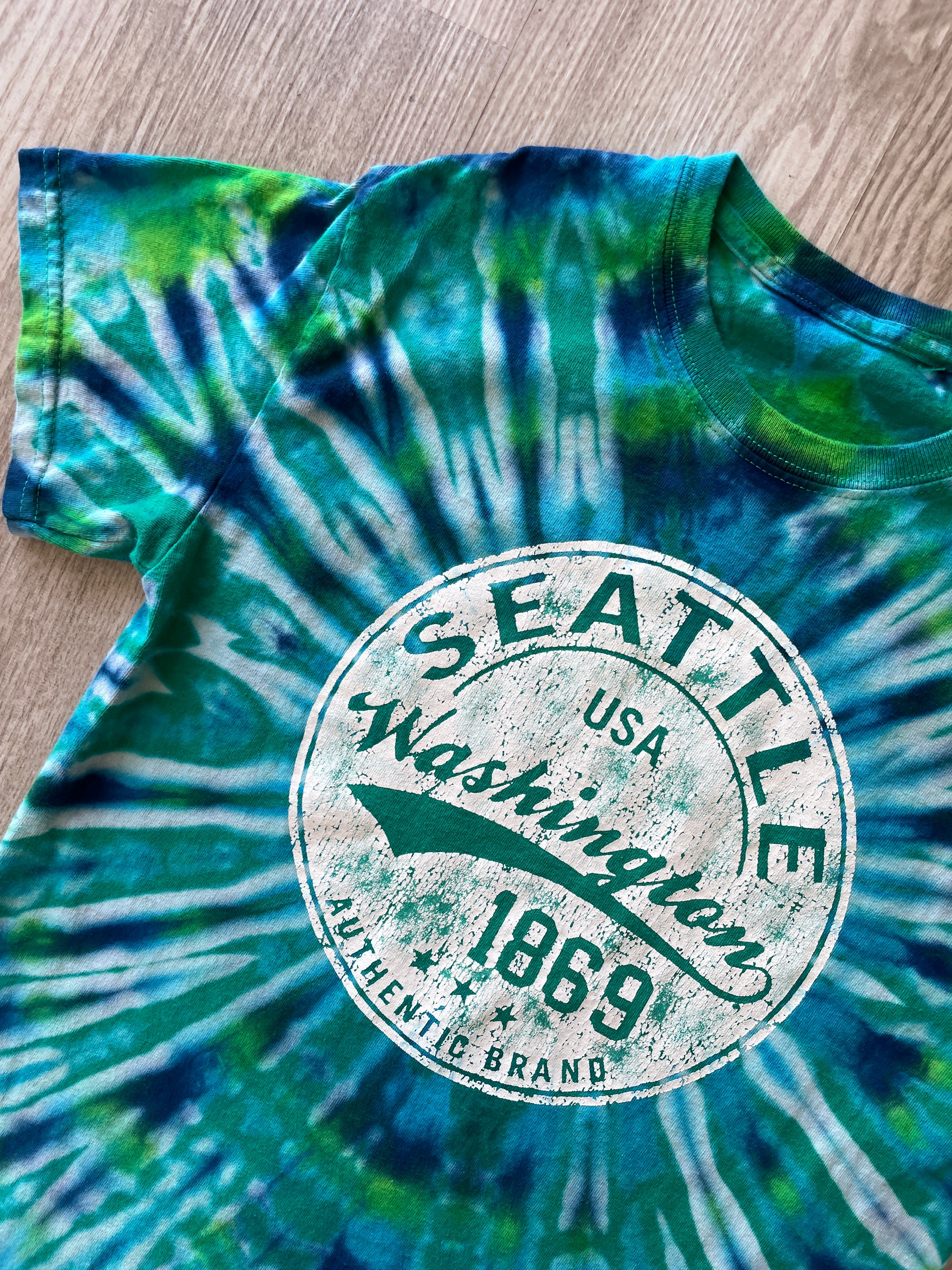XL Youth Seattle Washington Handmade Tie Dye T-Shirt | One-Of-a-Kind Green and Blue Short Sleeve