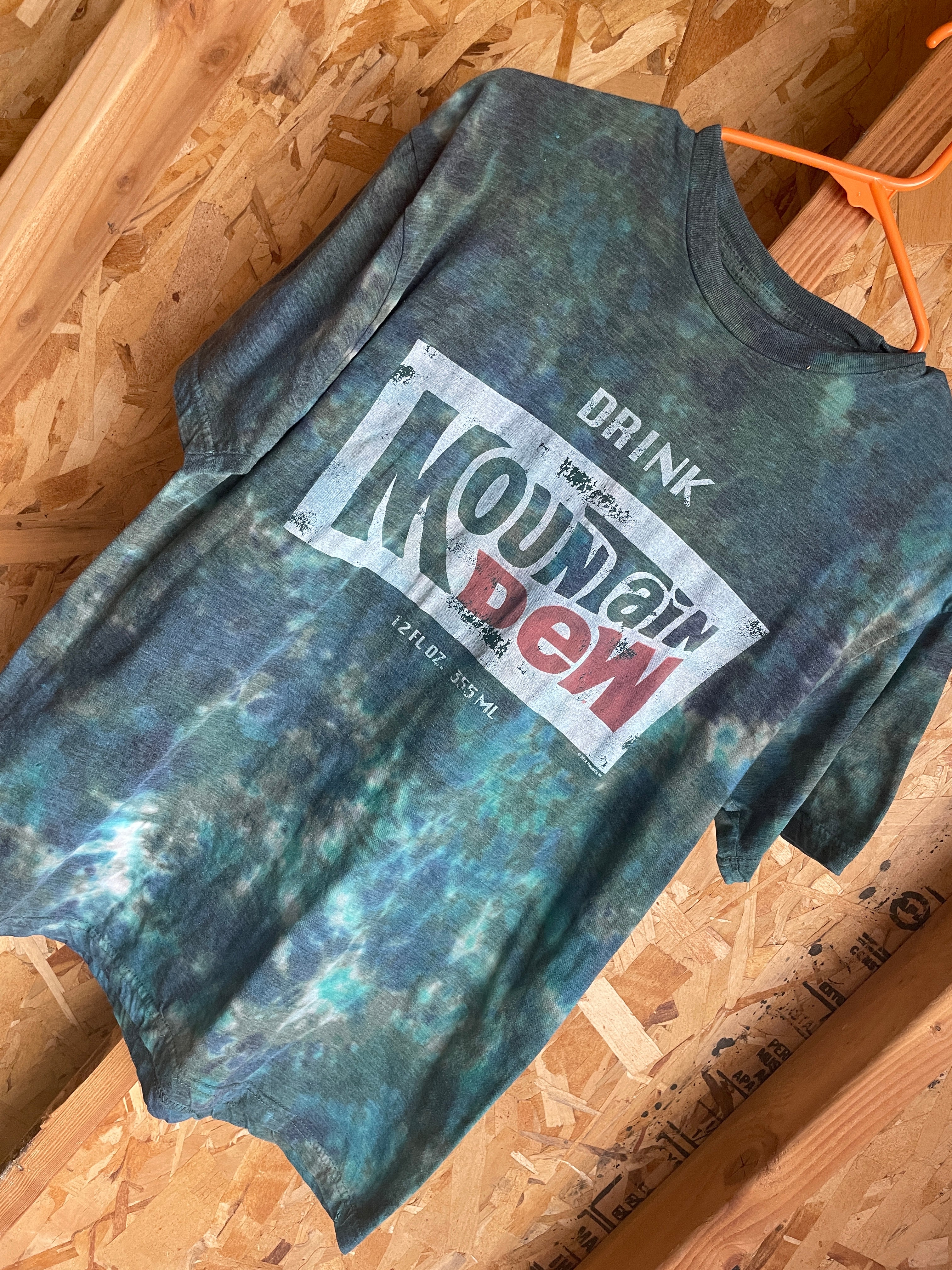 Large Men’s Mountain Dew Handmade Tie Dye T-Shirt | Green Crumpled Tie Dye Short Sleeve