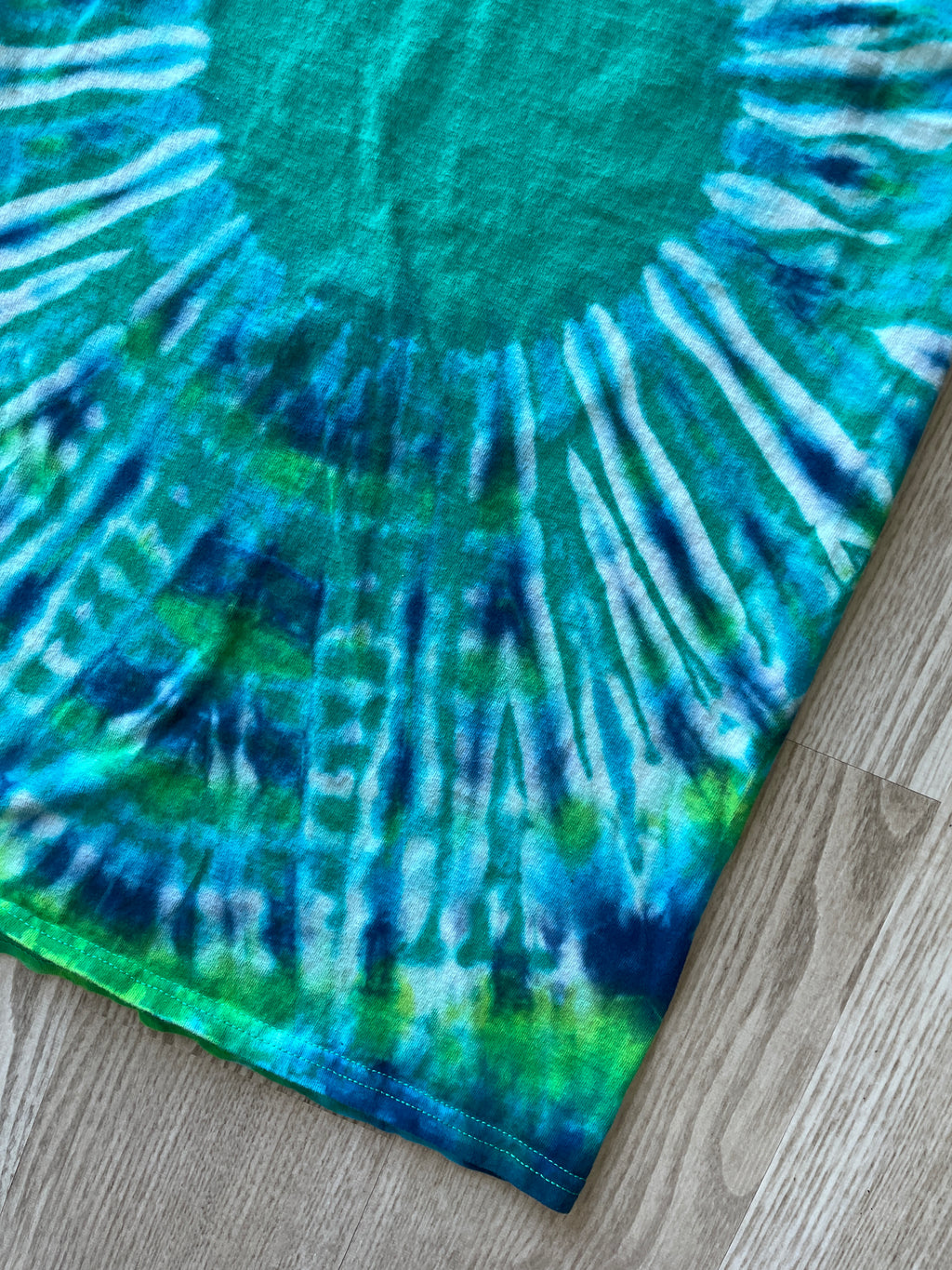 XL Youth Seattle Washington Handmade Tie Dye T-Shirt | One-Of-a-Kind Green and Blue Short Sleeve